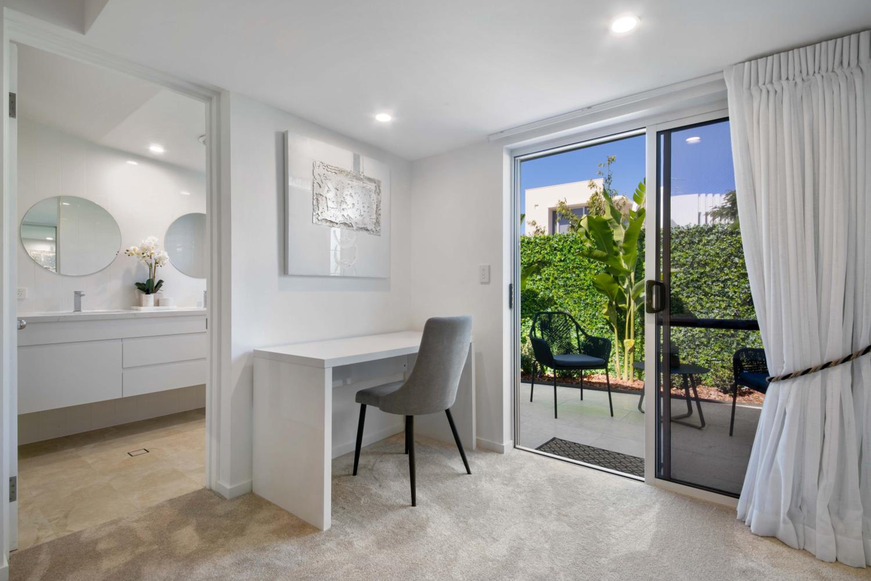 Family & Pet-Friendly Luxury Near Hastings St