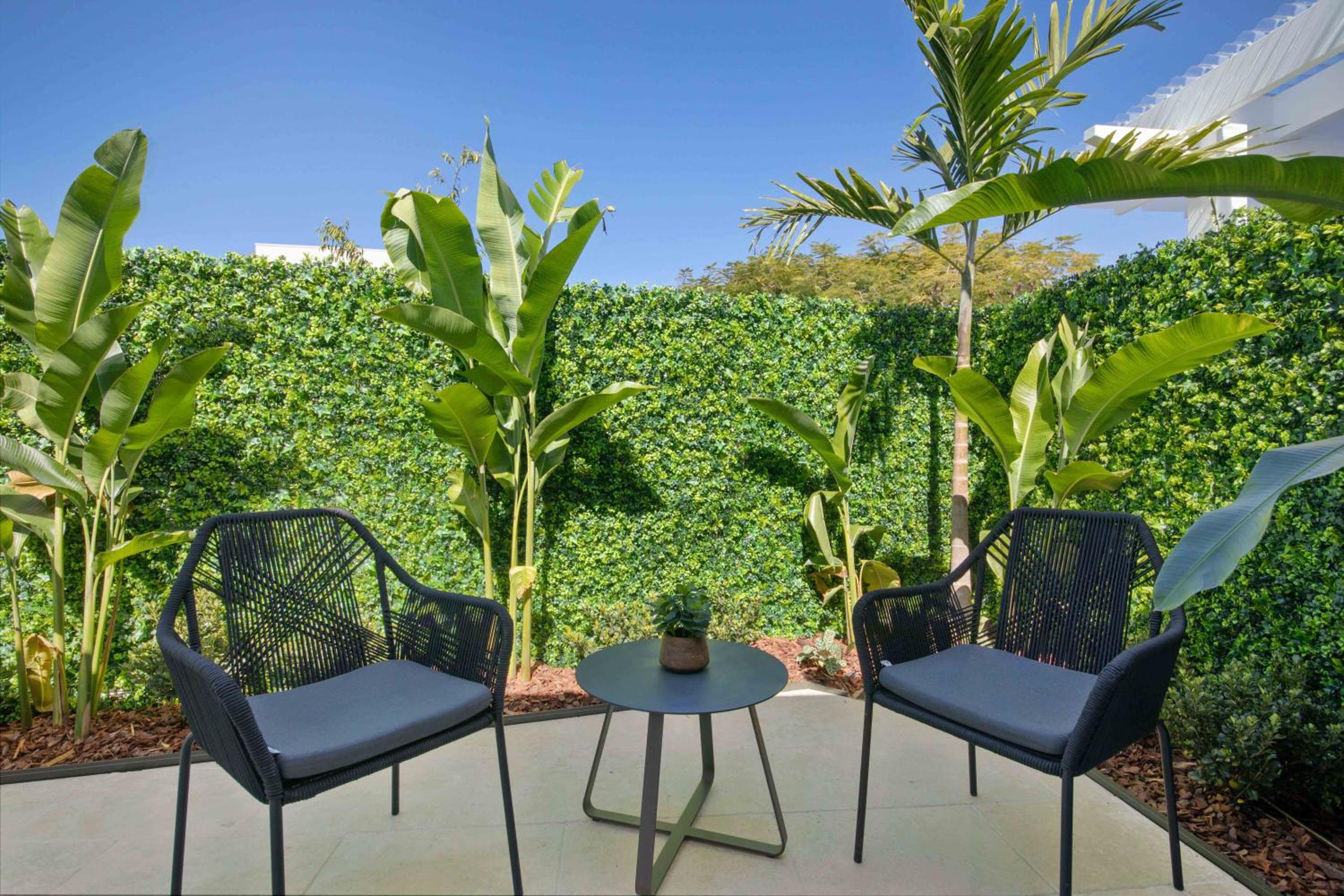 Family & Pet-Friendly Luxury Near Hastings St