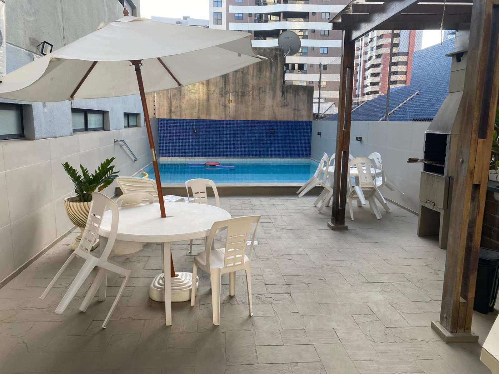 Praia Ponta Verde em frente ao Trópico Hotel com garagem, Wi-Fi, piscina- Apto208
