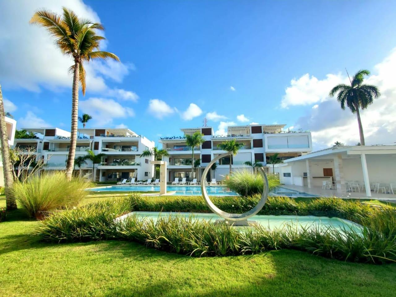 Hotel Apartment In Nicole Residence