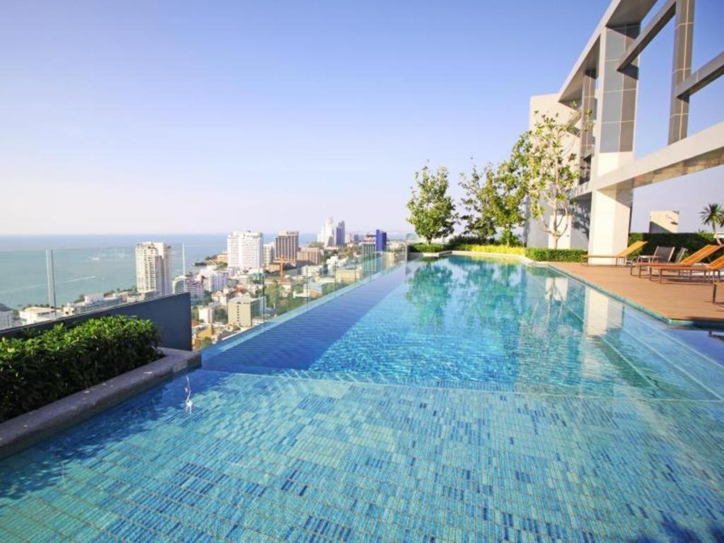 Pattaya Fnb Central Infinity Pool