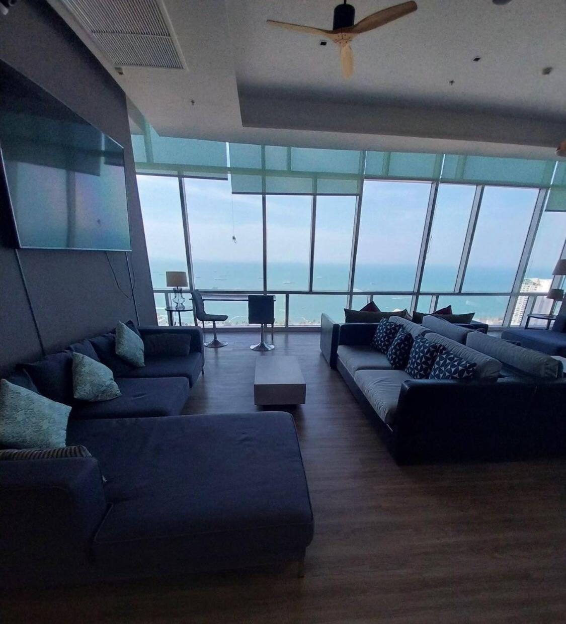 Pattaya Fnb Central Infinity Pool