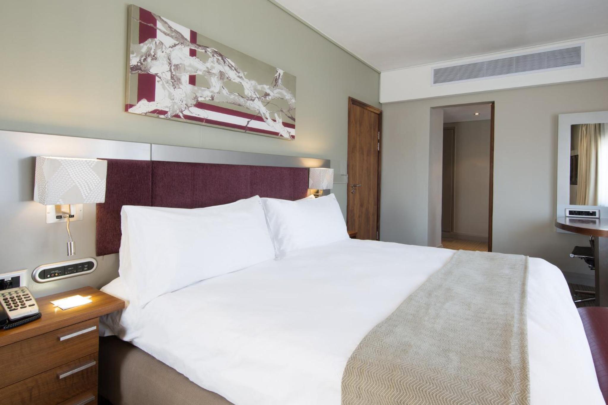 Holiday Inn Johannesburg-Rosebank by IHG 5