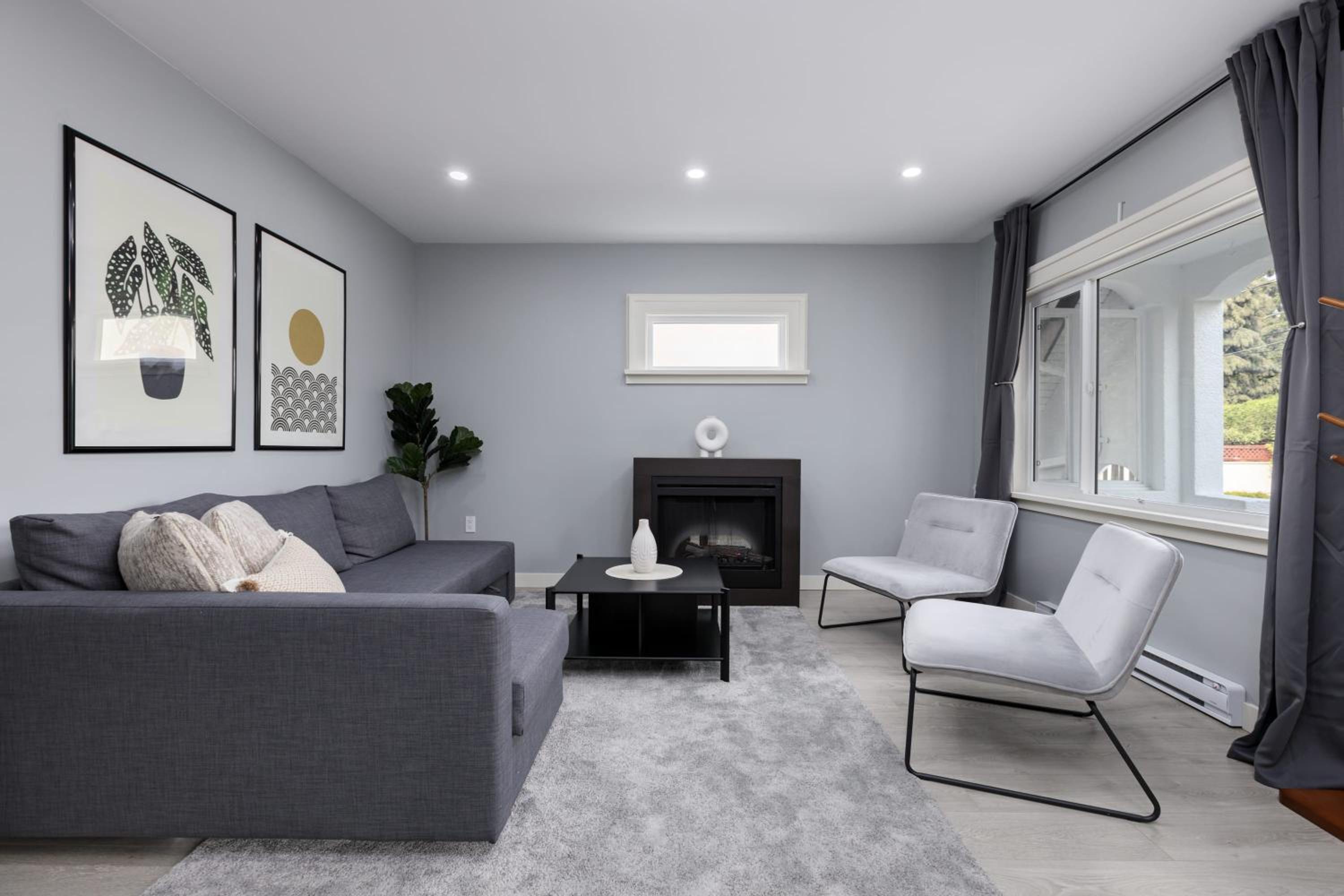 Spacious 4 BR House in Park Drive