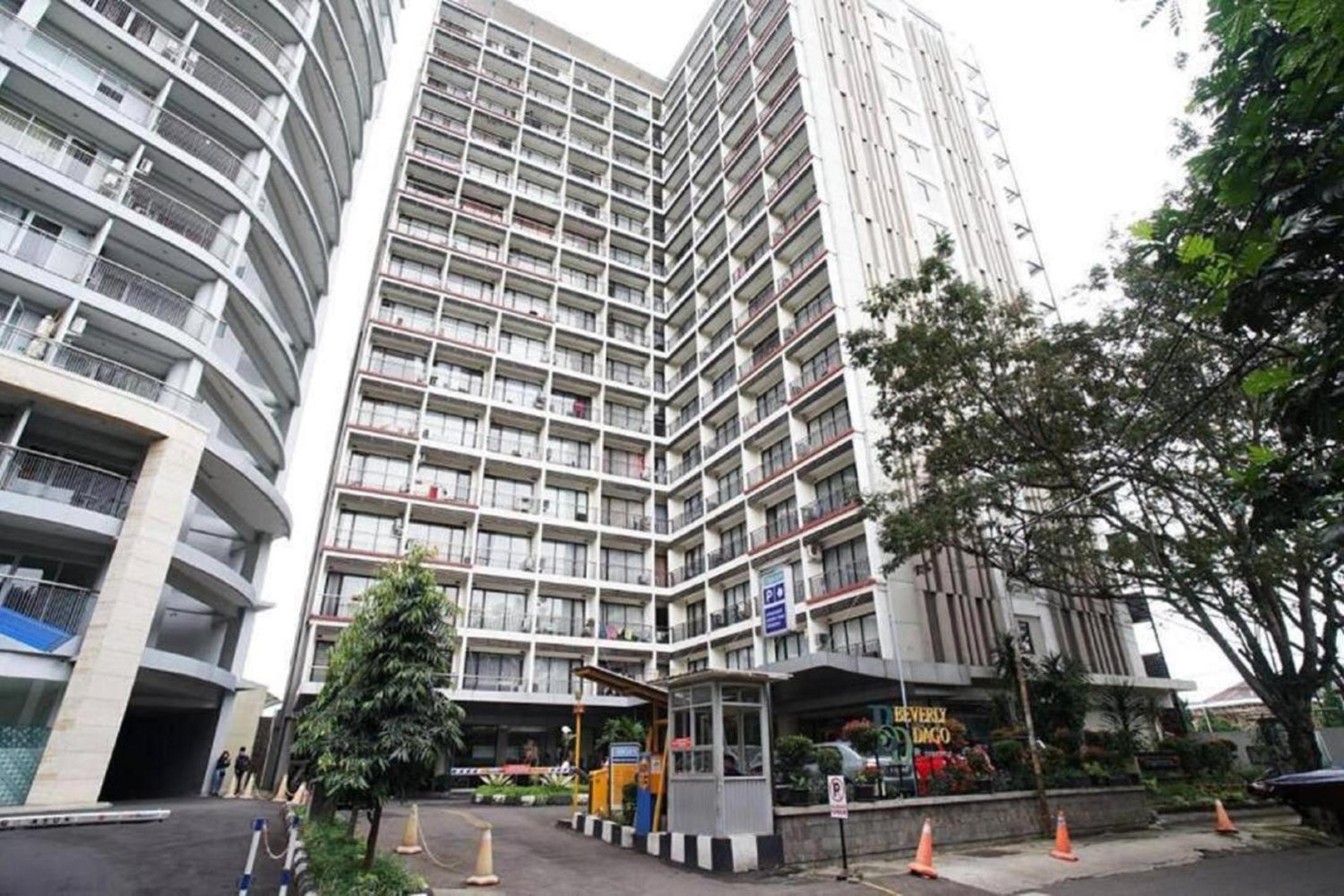 1 Bed Studio in Beverly Dago Apartment view 2