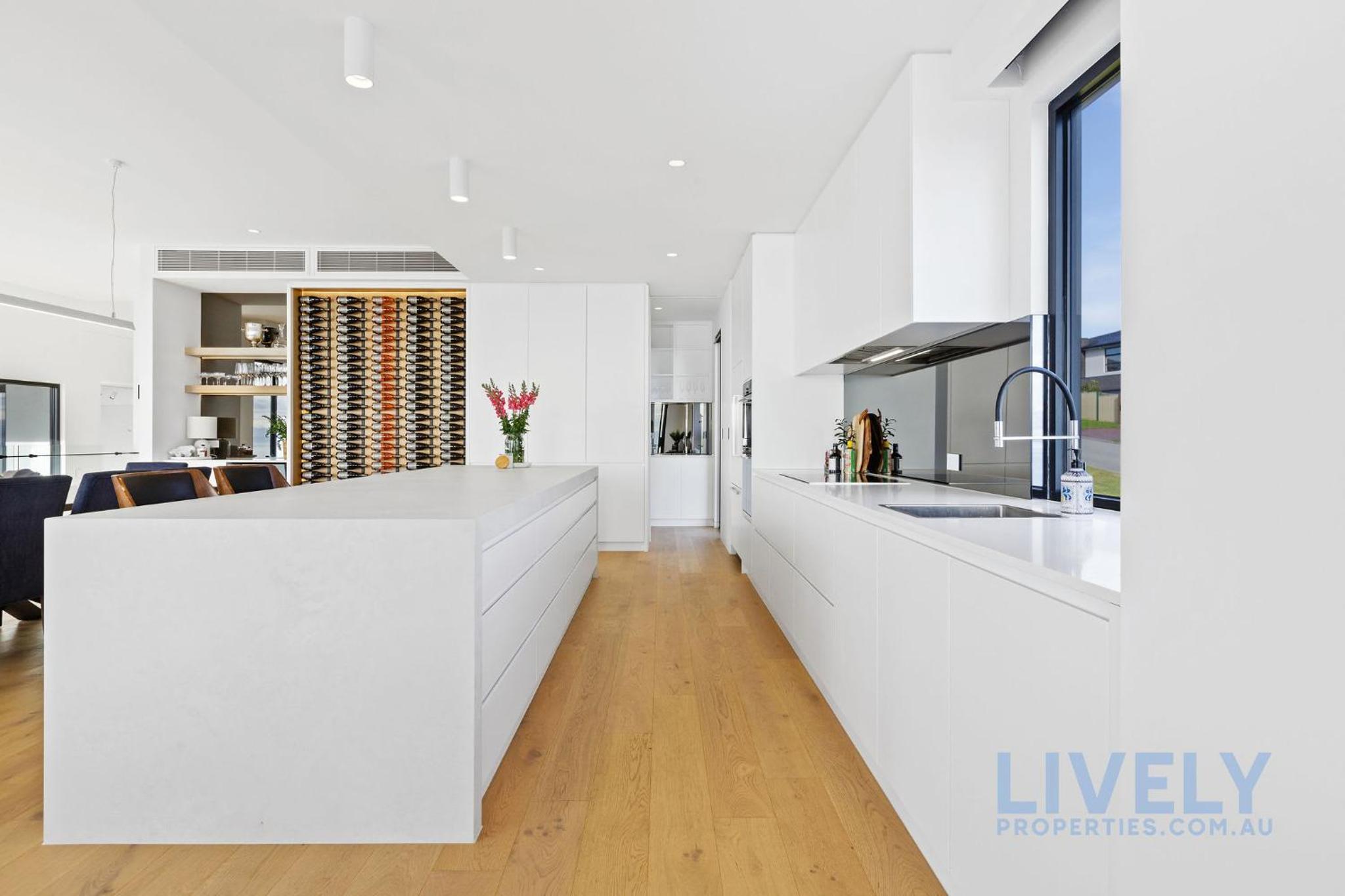 Bayview Luxe Entertainer Pool & World Class View