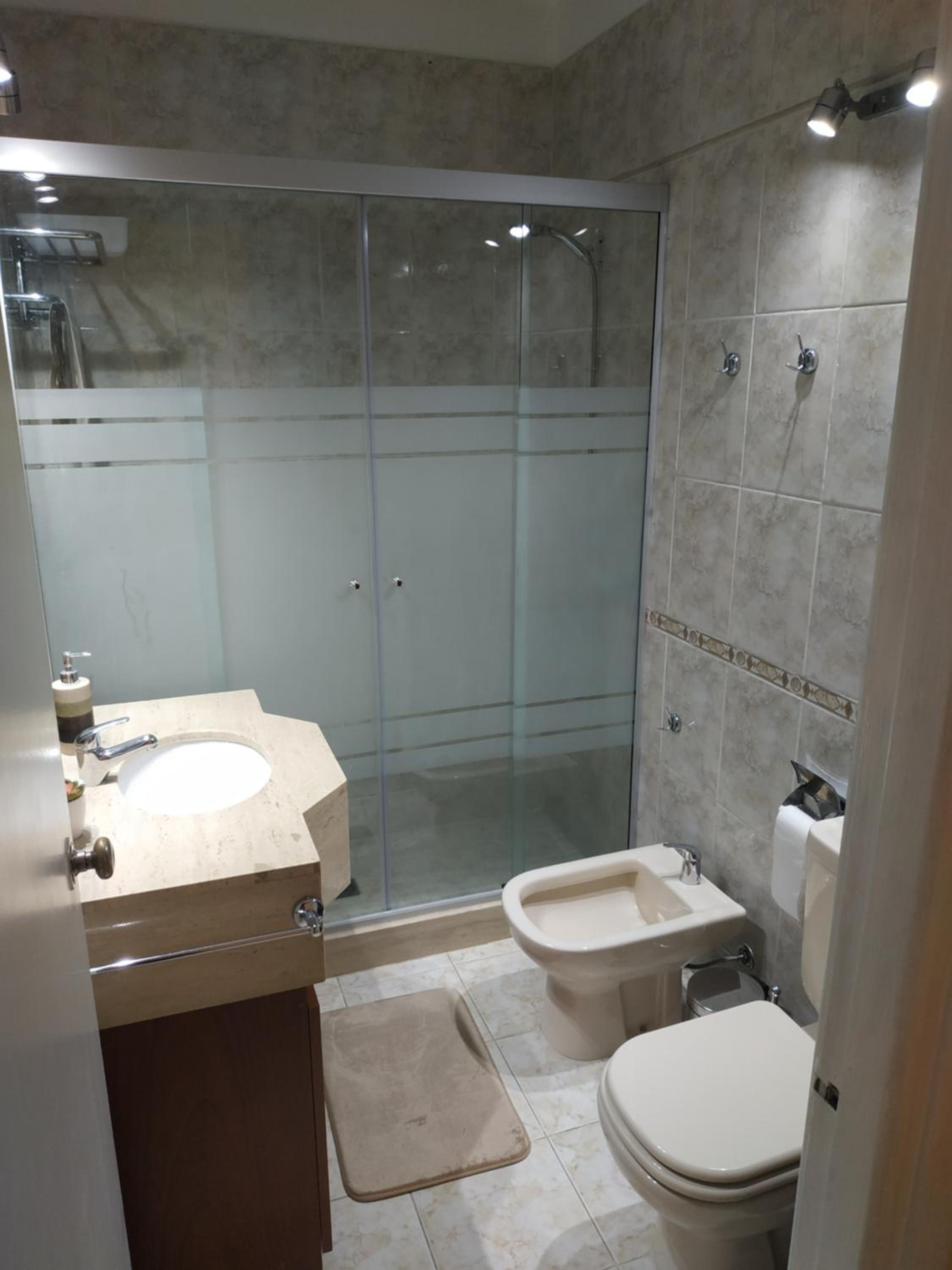 Hermoso Apto de 3 Dormitorios 86m2 en Tres Cruces view 5