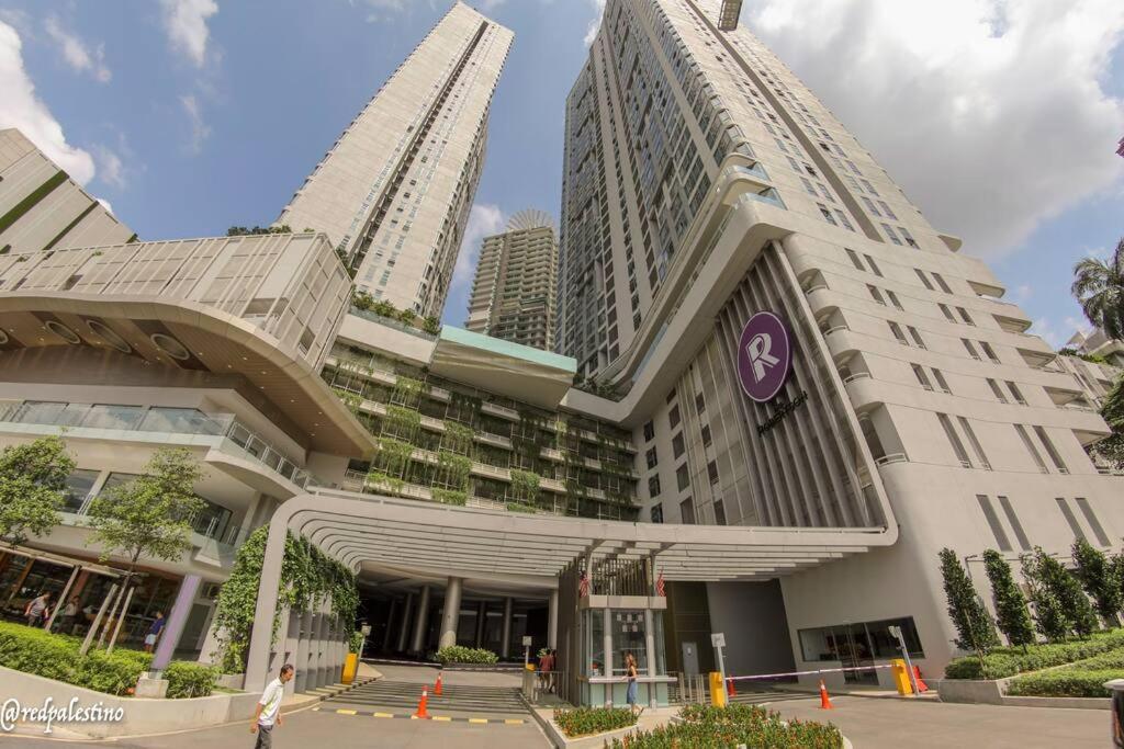 Feel like home 3BR Duplex Melina at The Robertson
