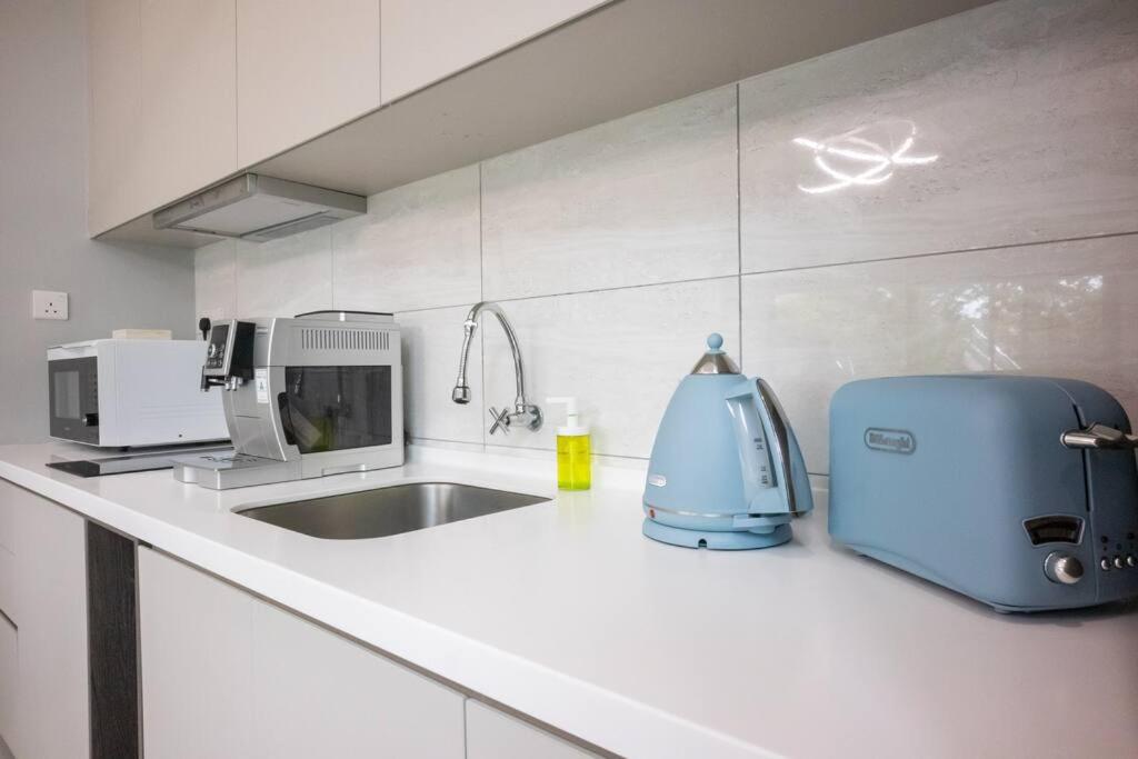 Feel like home 3BR Duplex Melina at The Robertson