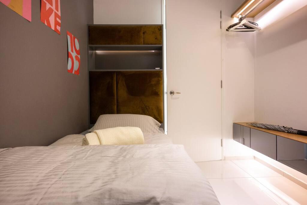 Feel like home 3BR Duplex Melina at The Robertson