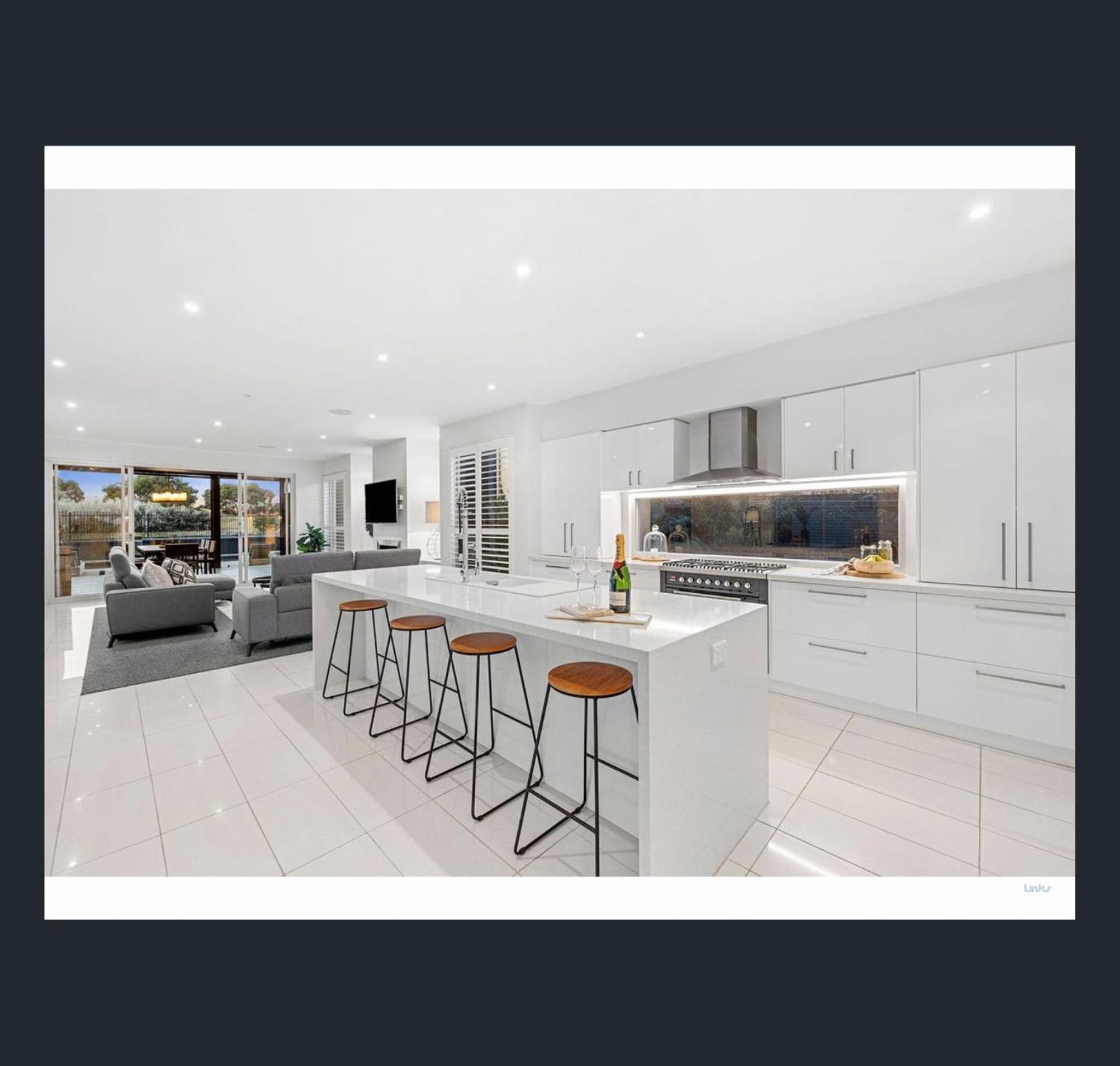 St Georges Luxury Beach House