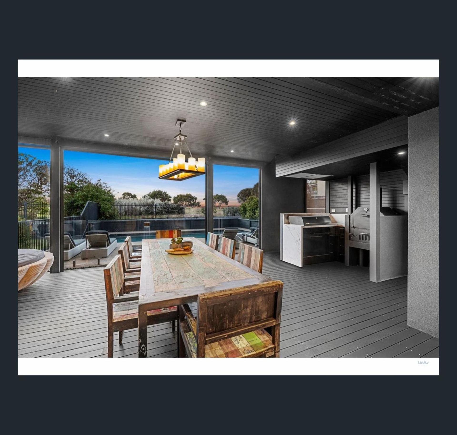 St Georges Luxury Beach House