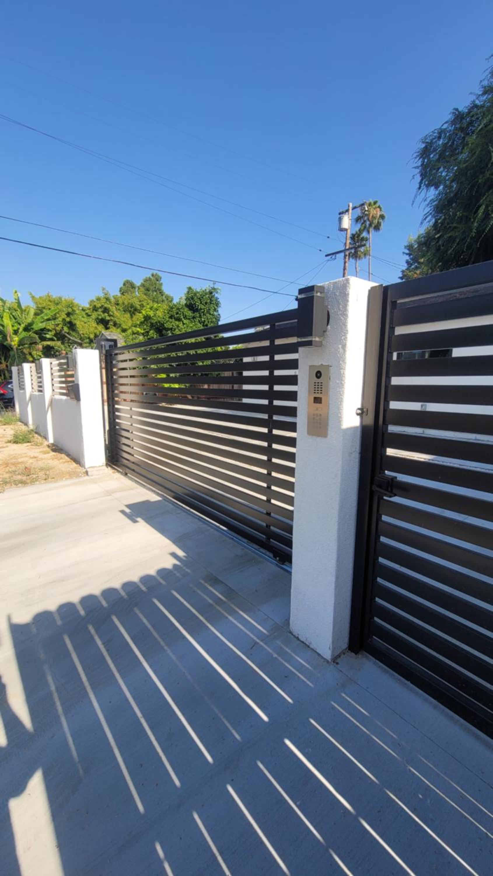 Los Angeles Vacations - Gated private house with own parking Sherman Oaks - Property Image 24