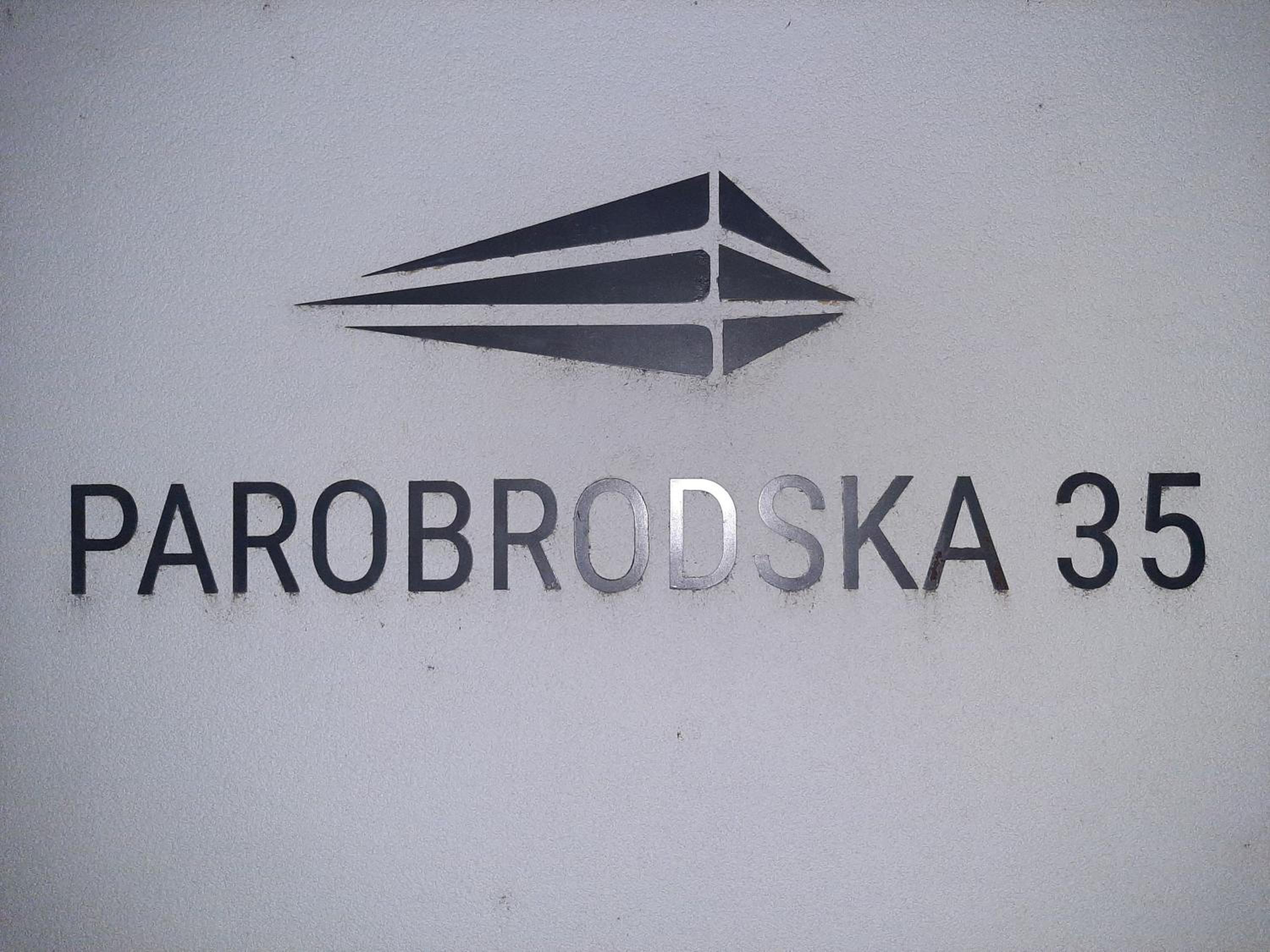 APARTMAN VIAGGIO i PARKING GARAŽA