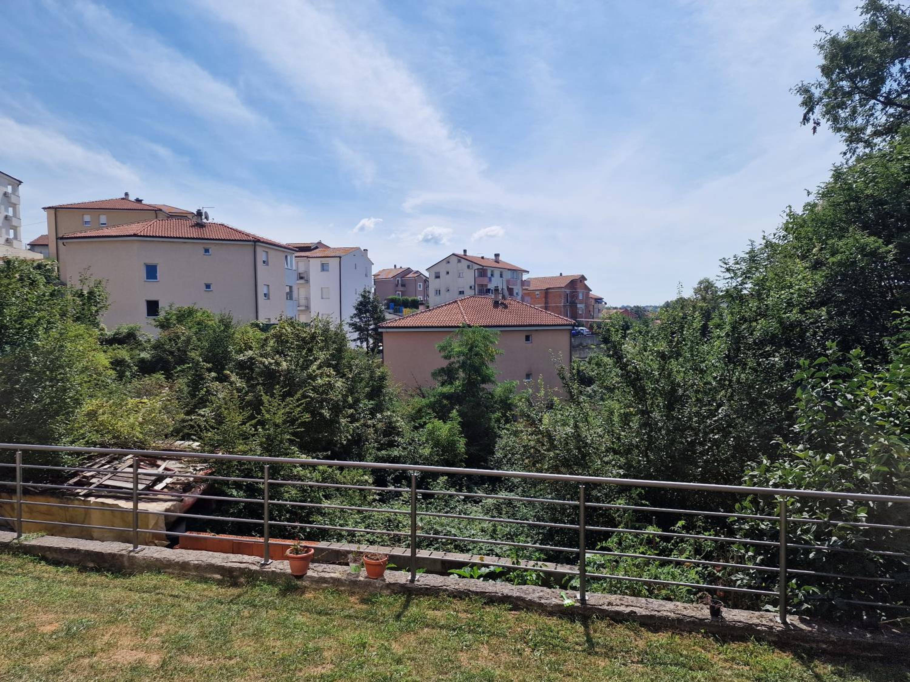 APARTMAN MAOR