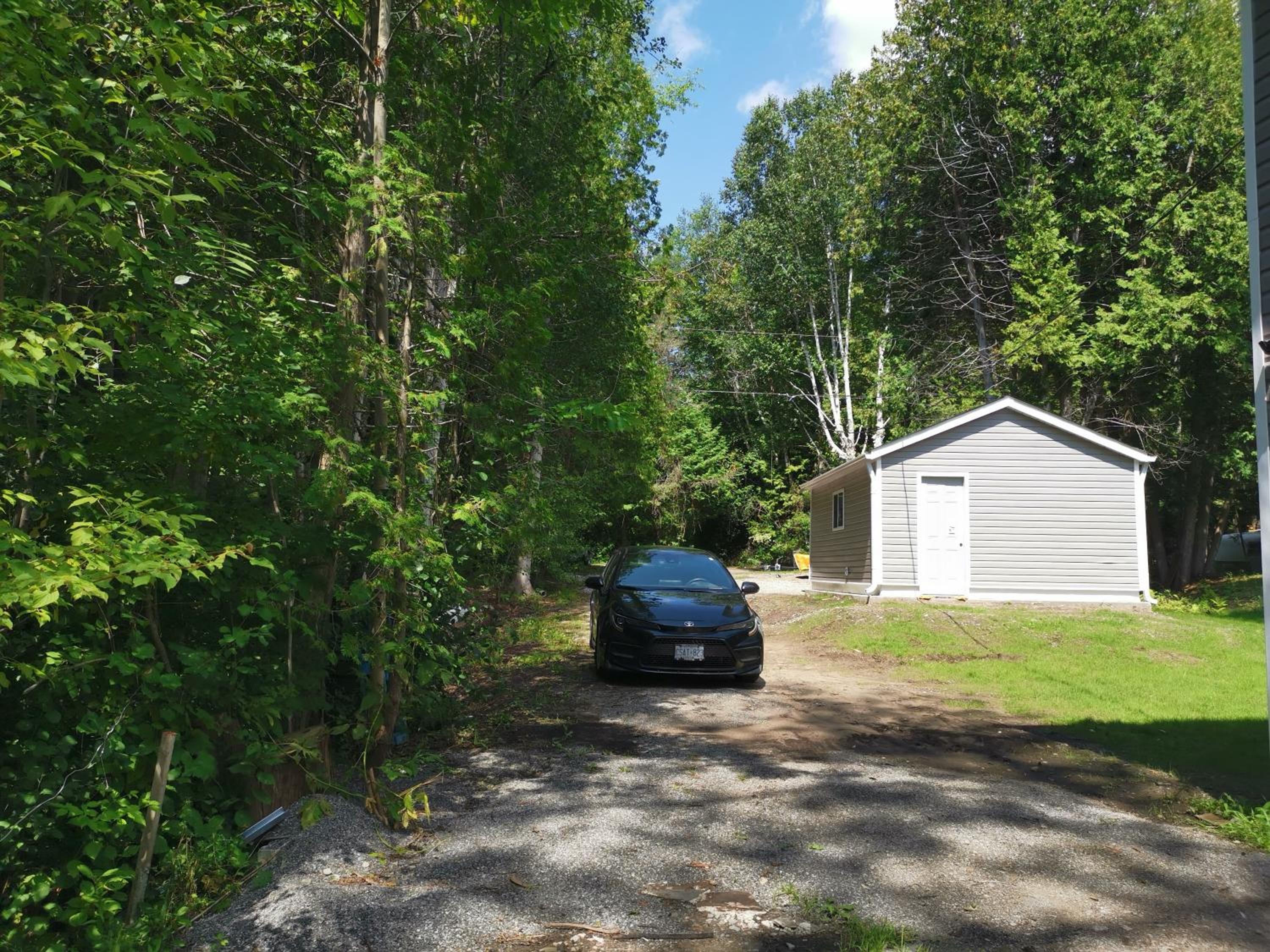Pigeon Lake Cottage