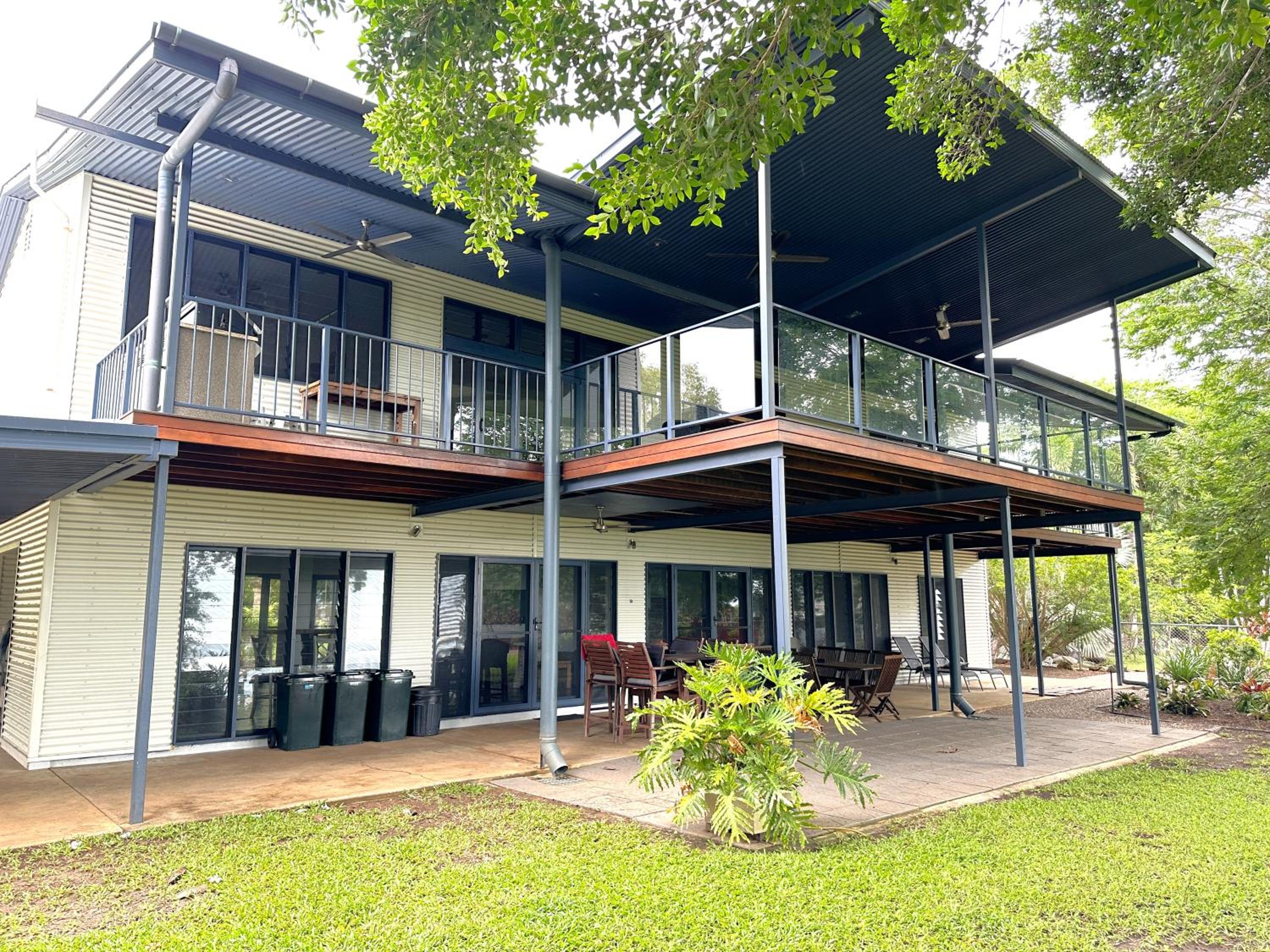 Golden Sands Retreat Beach House