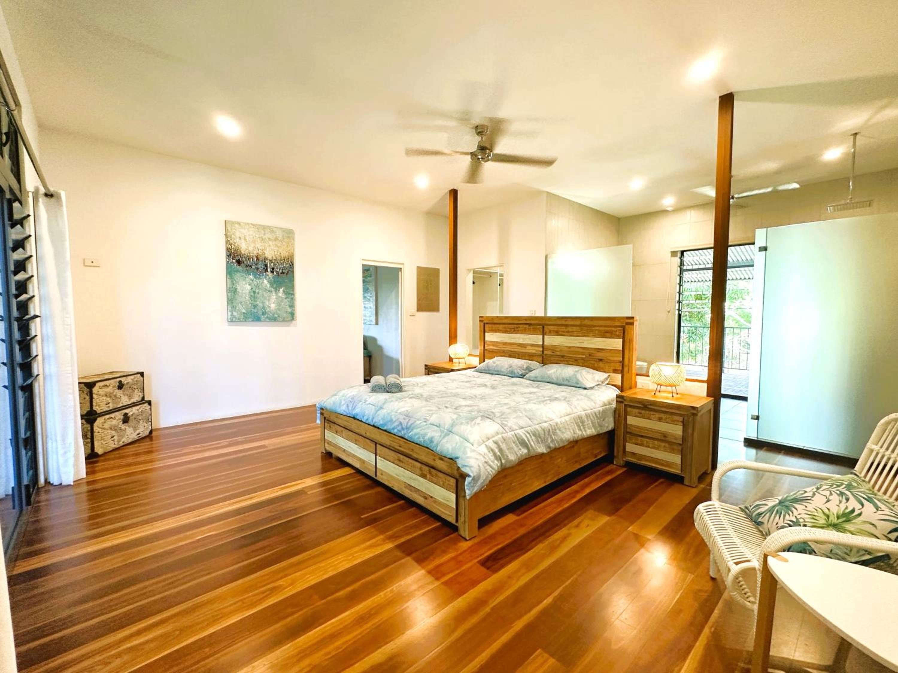 Golden Sands Retreat Beach House
