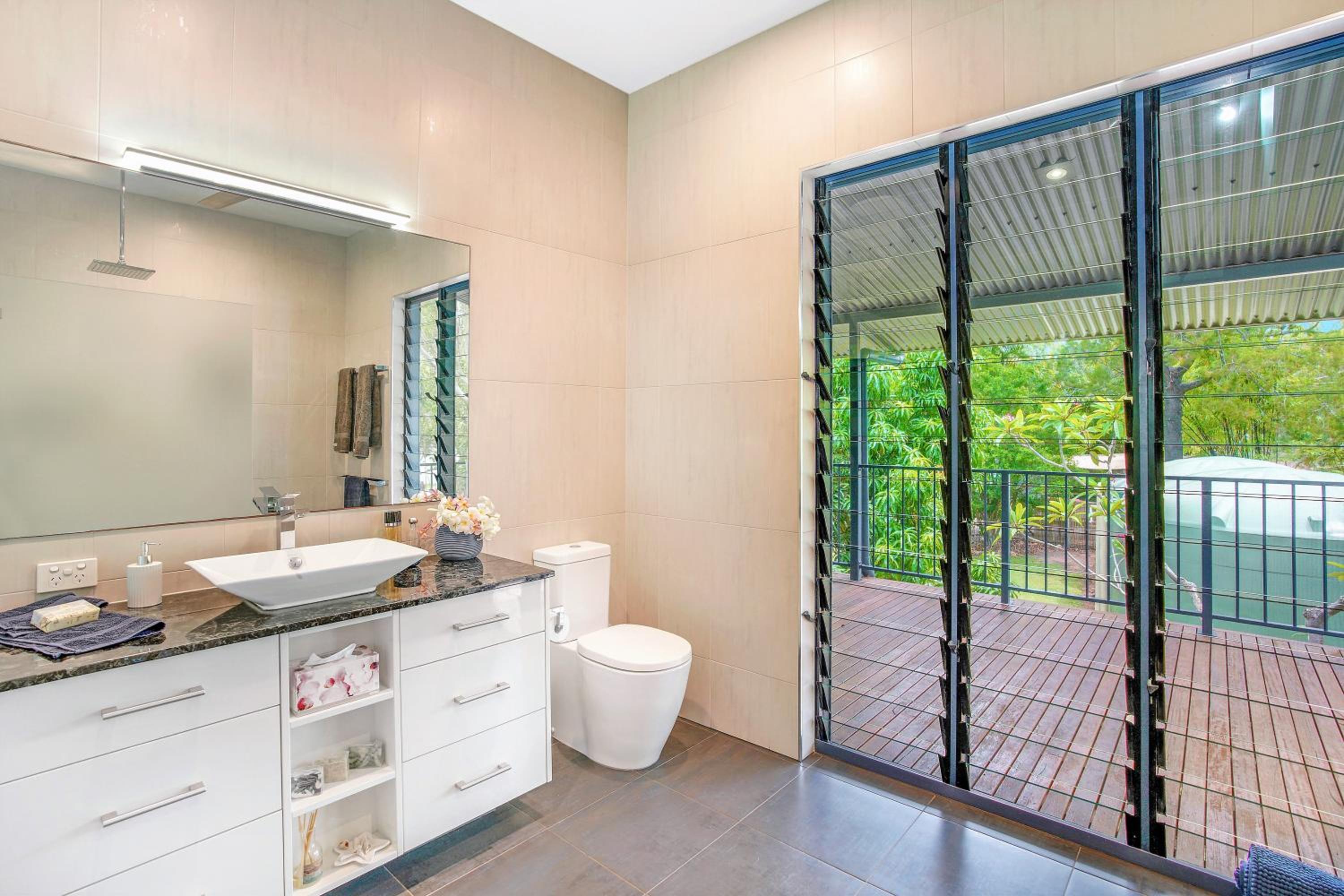 Golden Sands Retreat Beach House