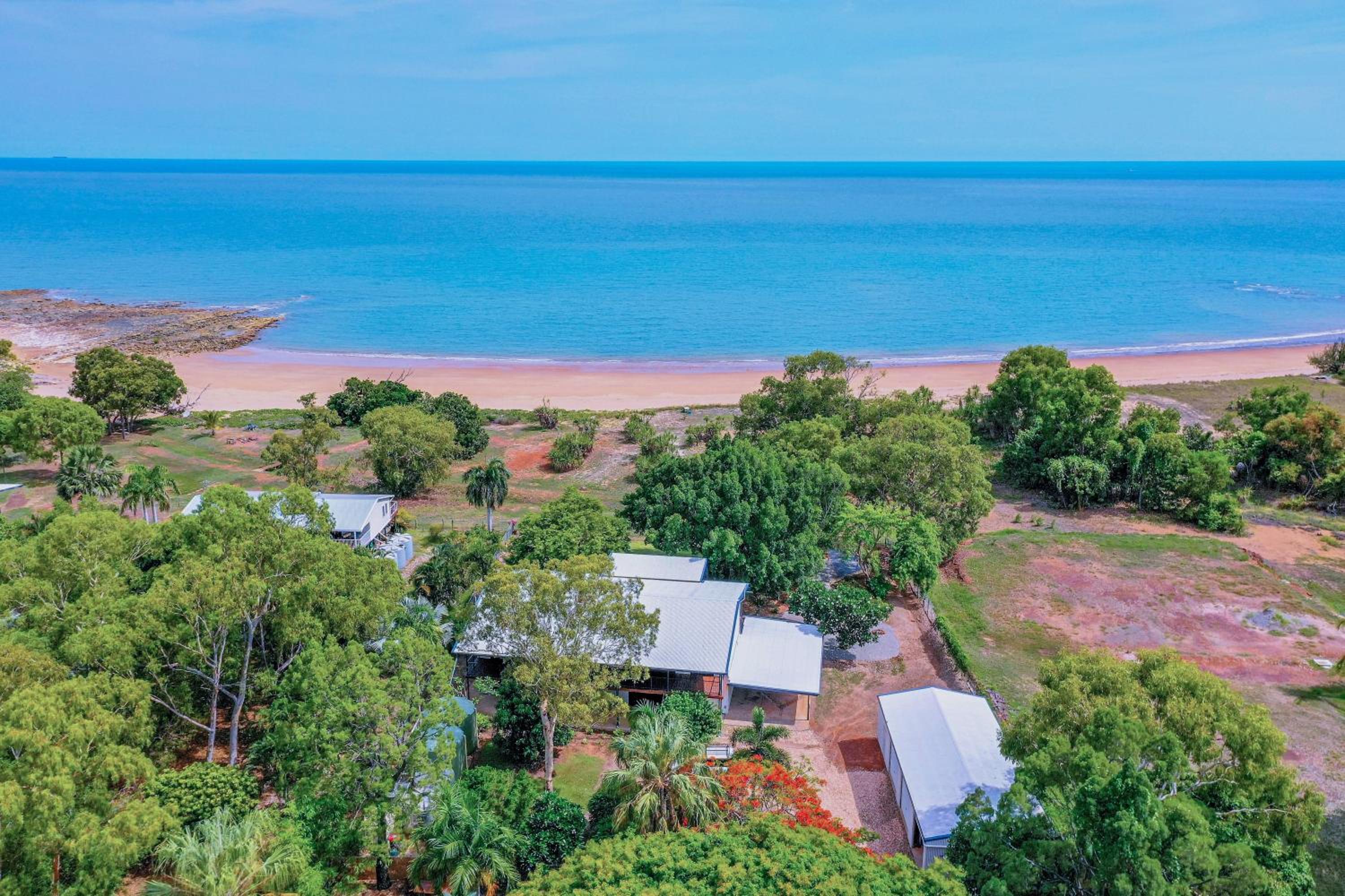 Golden Sands Retreat Beach House