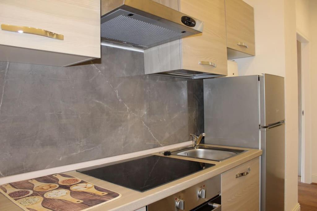 Art Apartment Stazione B
