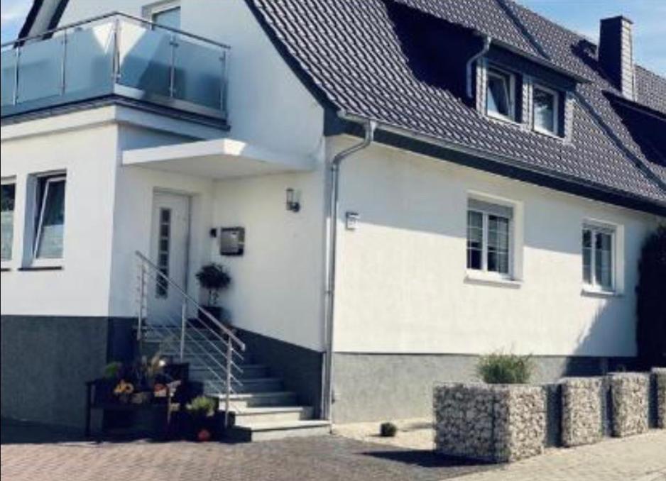 Ferienwohnung mit Balkon in Calden