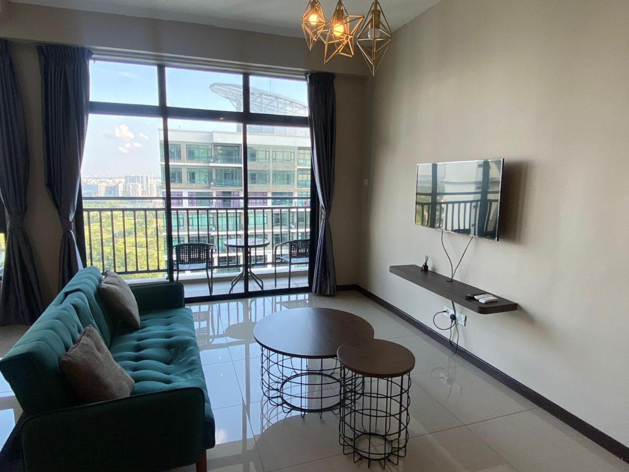 Vesta Homes, Molek Regency with Golf View, Johor Bahru, Mid valley