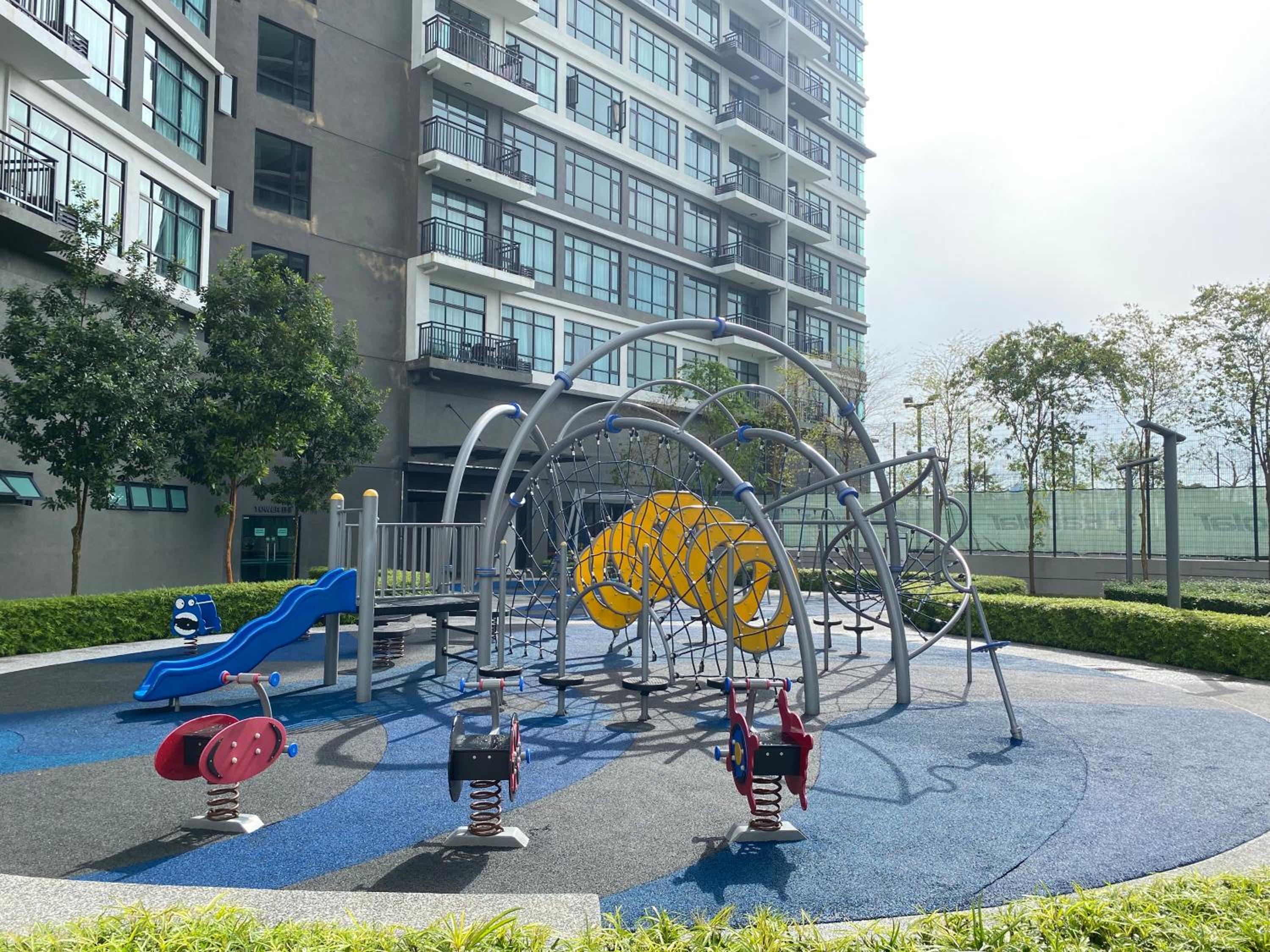 Vesta Homes, Molek Regency with Golf View, Johor Bahru, Mid valley