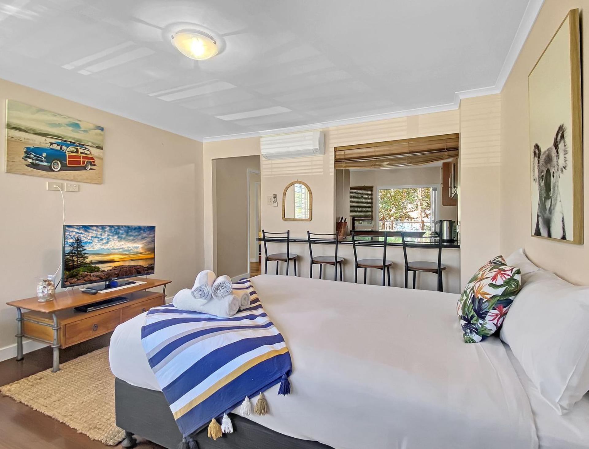 Picnic Bay Apartments Unit 4
