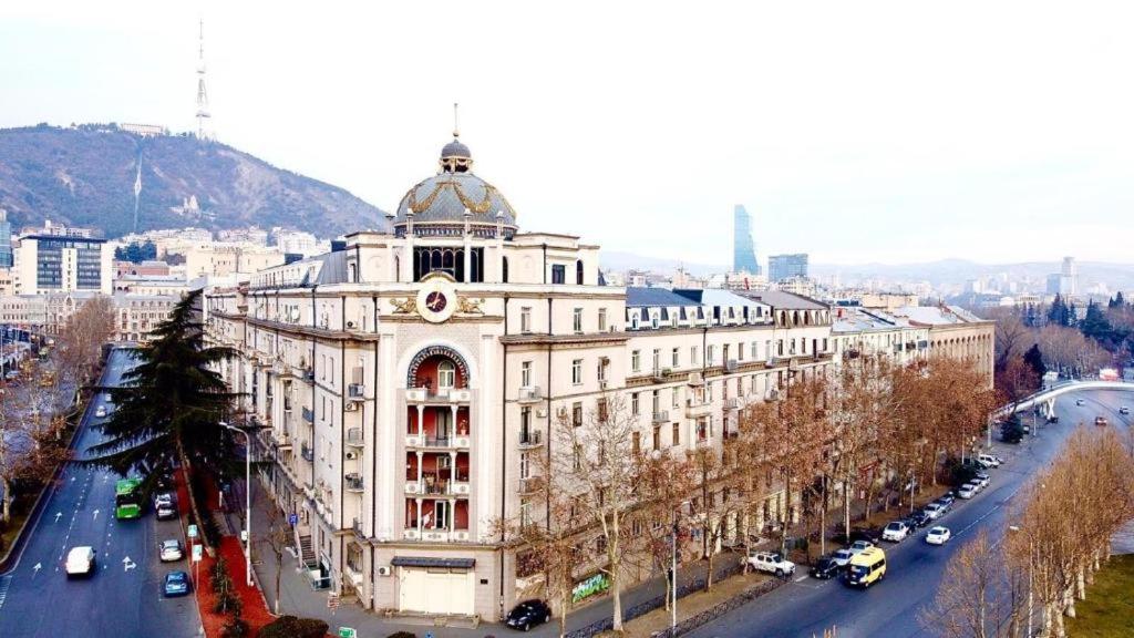 Apartment Atoneli in the center of Old Tbilisi view 4