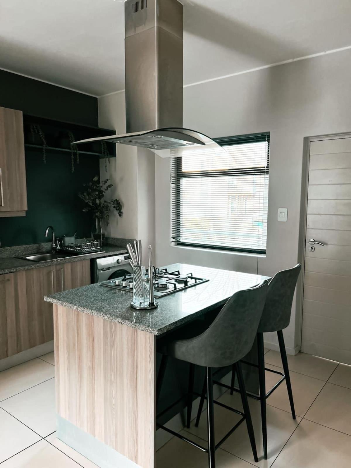 Staycation Sandton Apartment