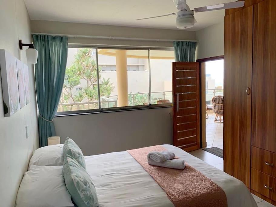 Stunning Sea Views, Family Apartment on the Beach Bermuda Apartments view 5