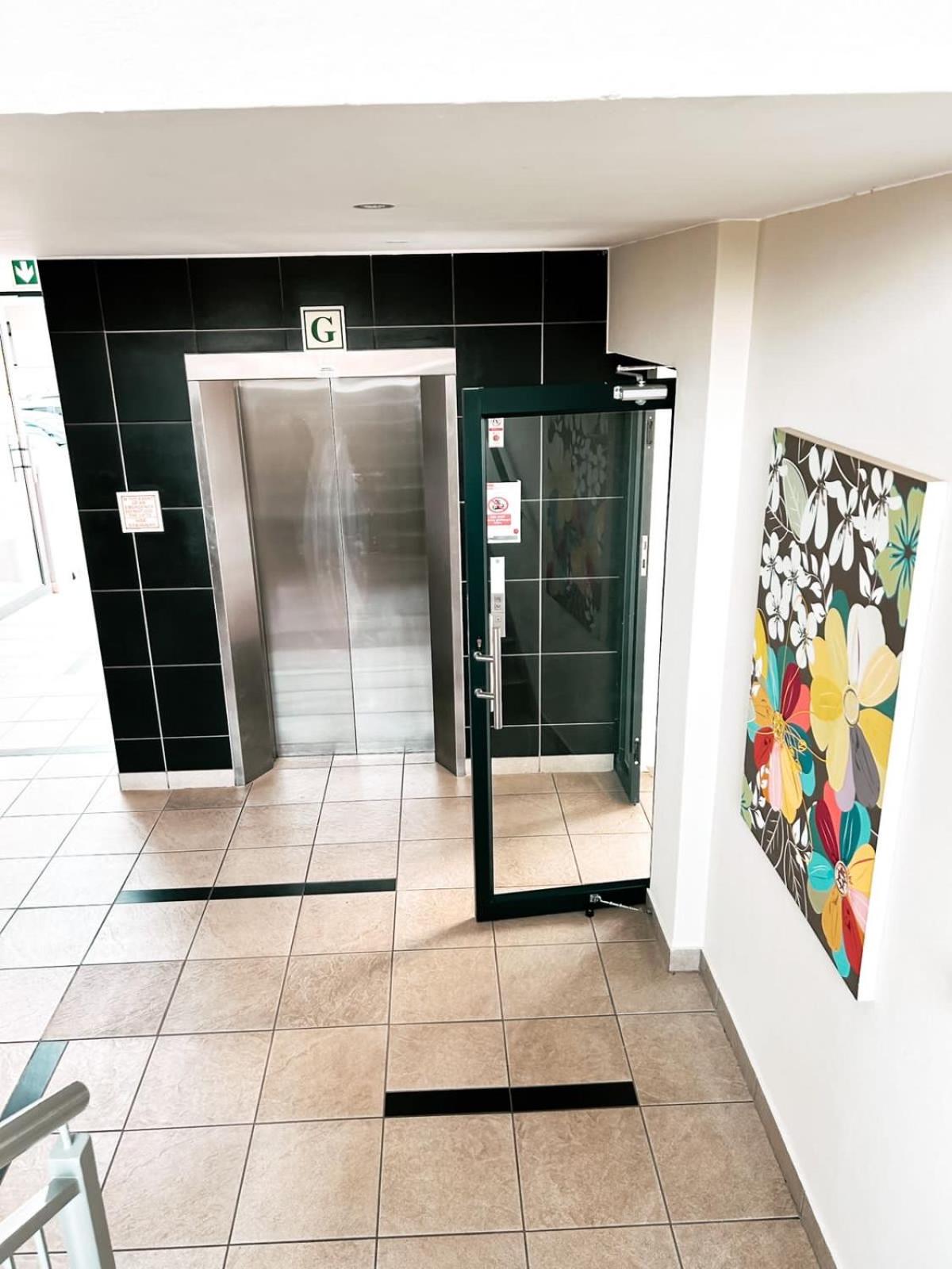 Staycation Sandton Apartment