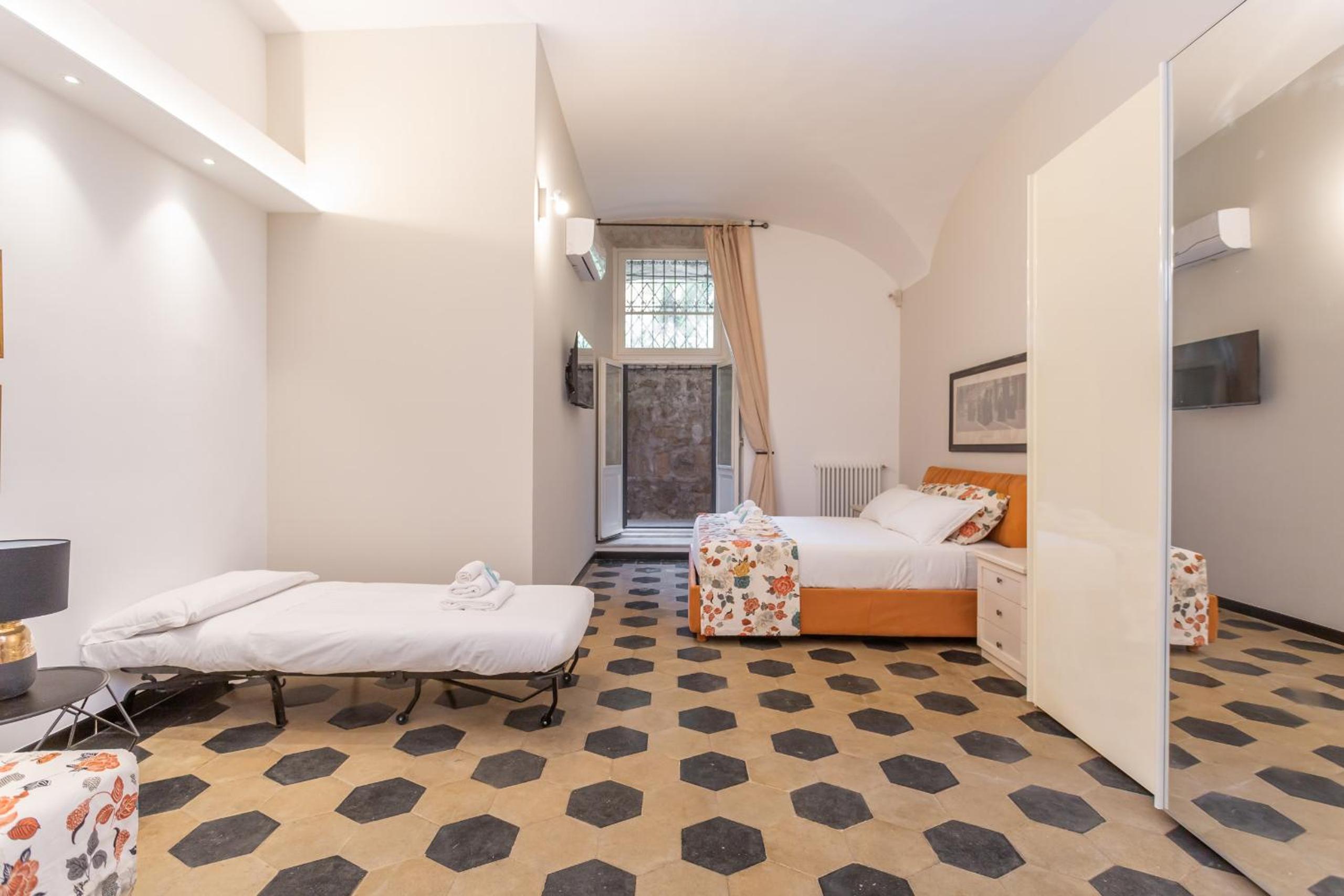 Prati 3BDR Urban Charm