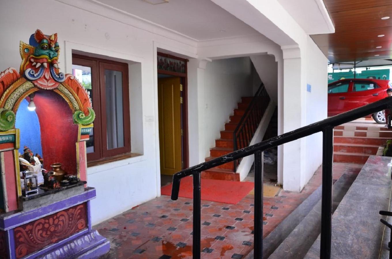 Aryasree homestay