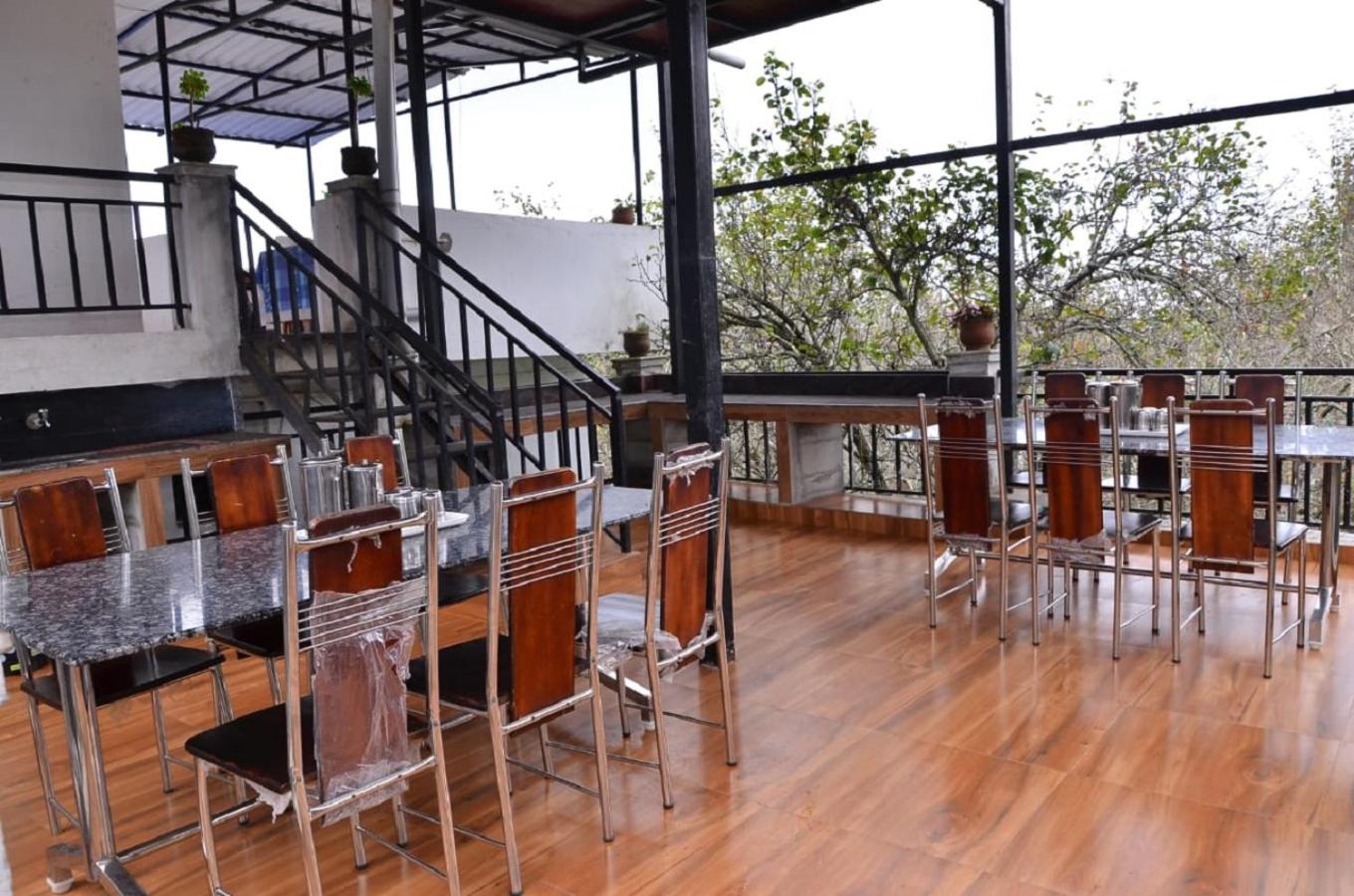 Aryasree homestay