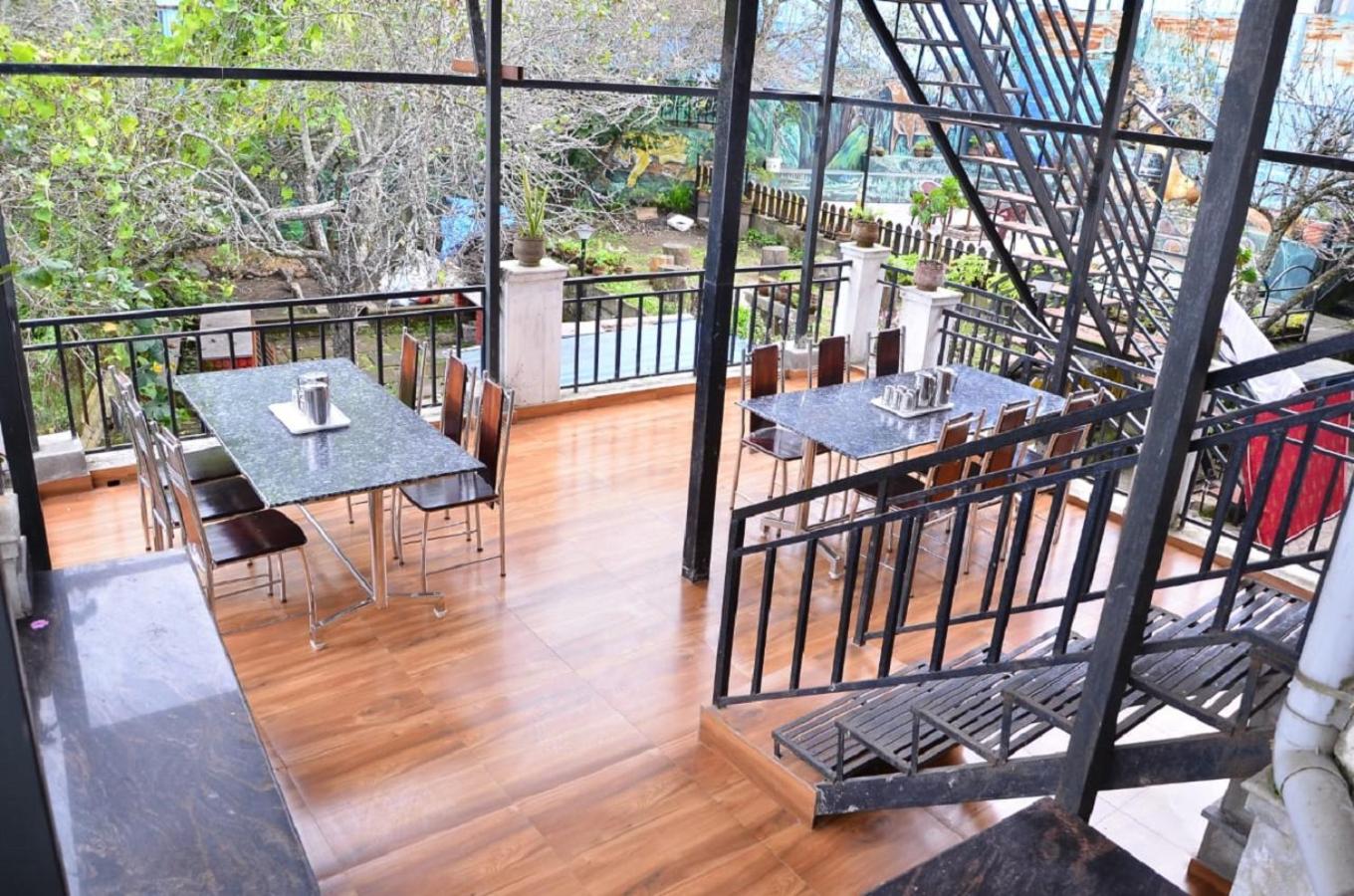 Aryasree homestay