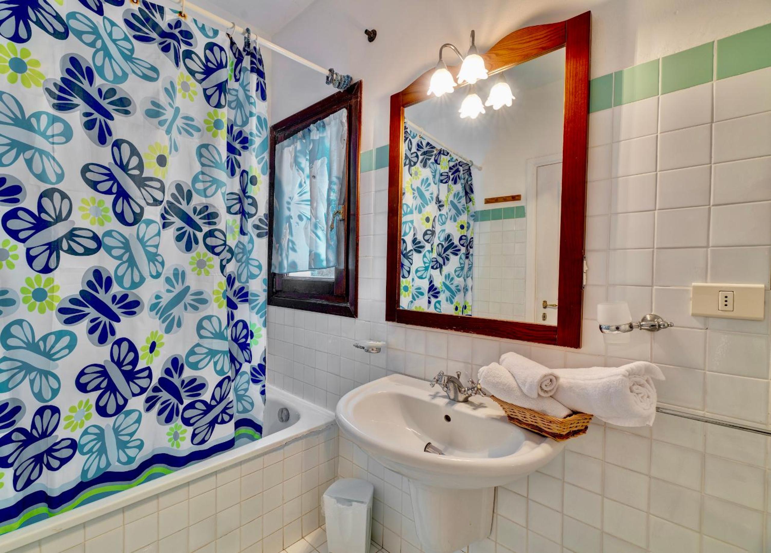 Villas with air conditioning and private outdoor area just a few minutes from La Pelosa photo 5