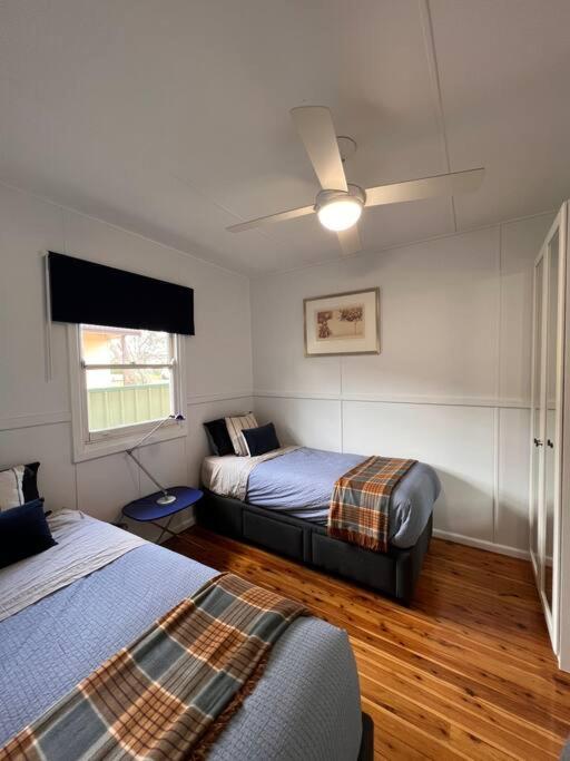 A delightful two-bedroom cottage on Toowoon Bay.