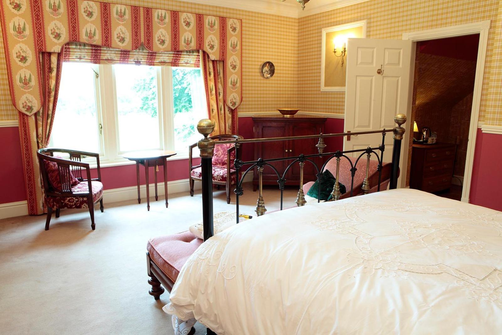 Plas Y Dderwen Bed and Breakfast