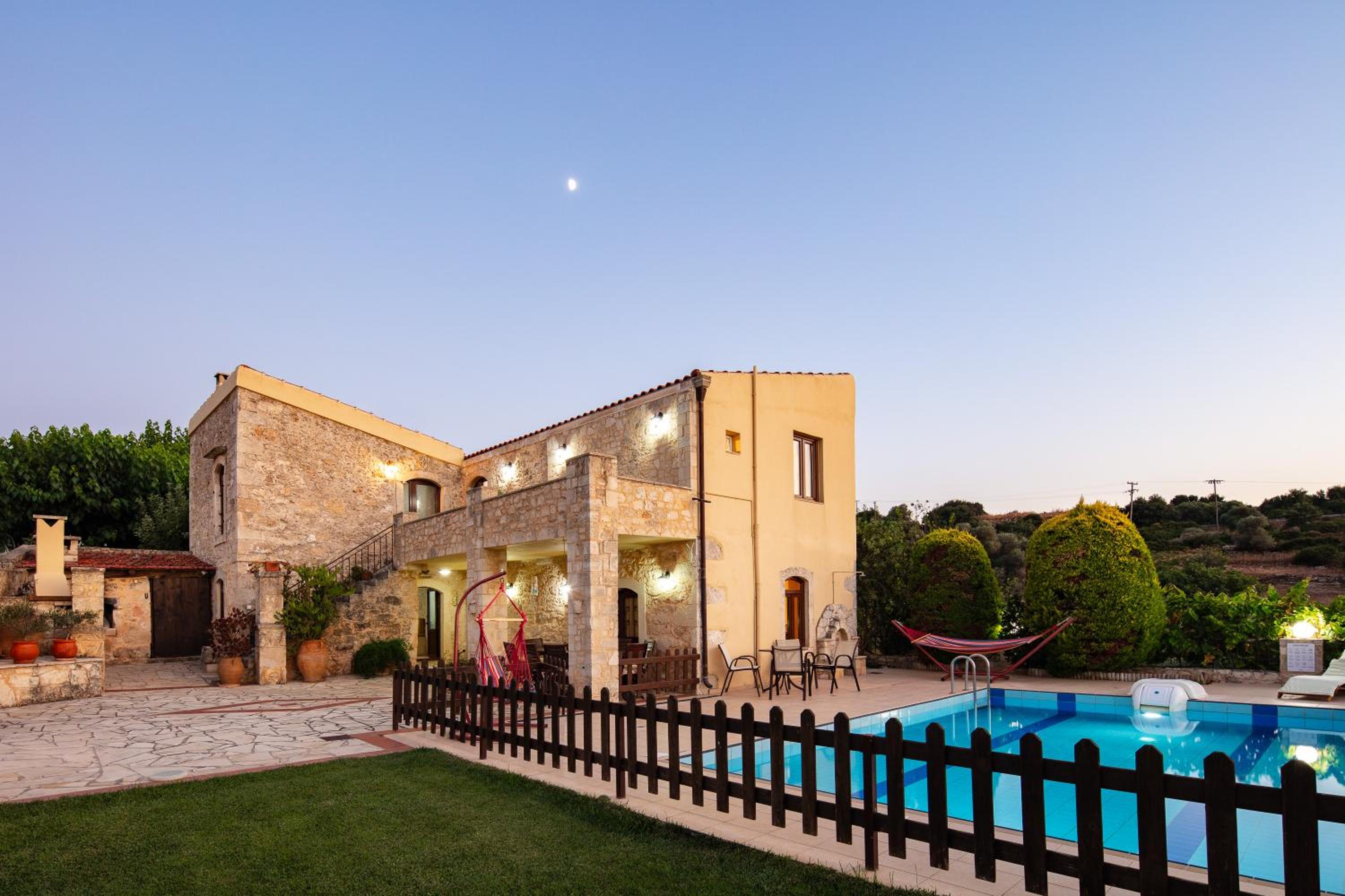 Hotel Villa Satra - Image 1