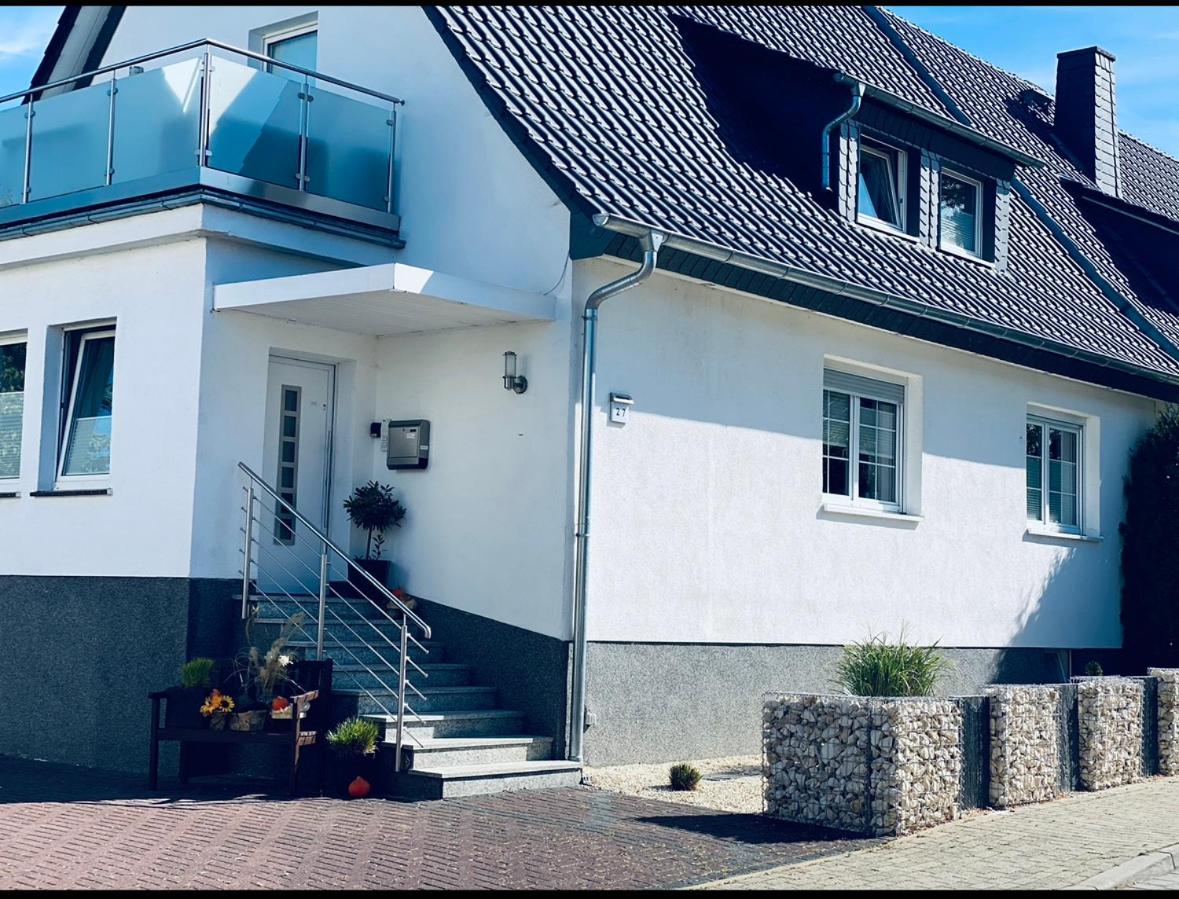Ferienwohnung mit Balkon in Calden