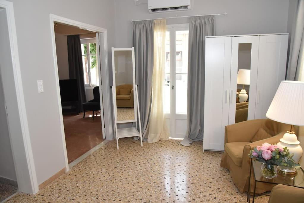 Beautiful, Private Home Close to Athens Center