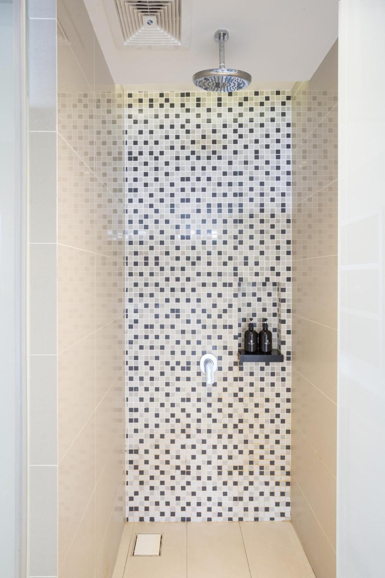 Greystone D' Majestic Place
