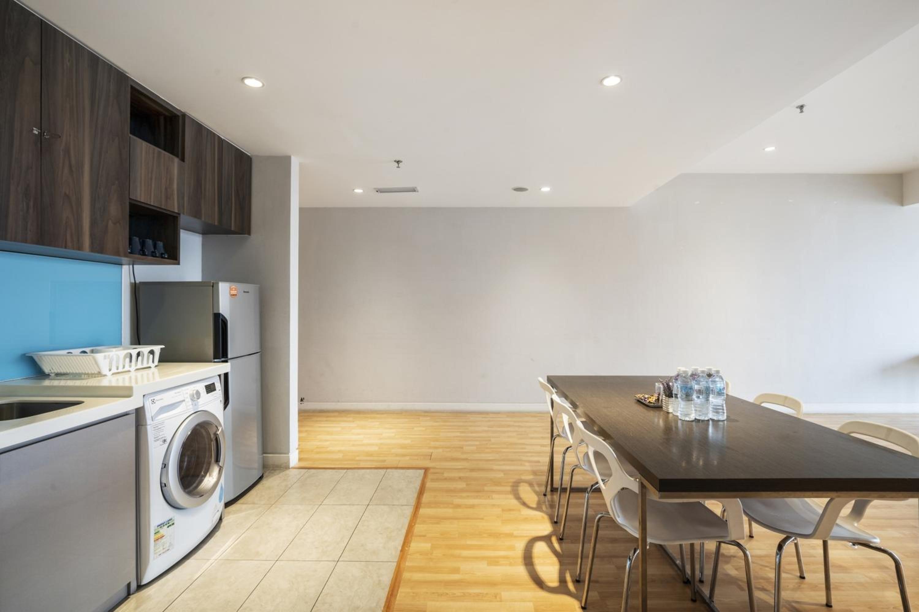 Greystone D' Majestic Place