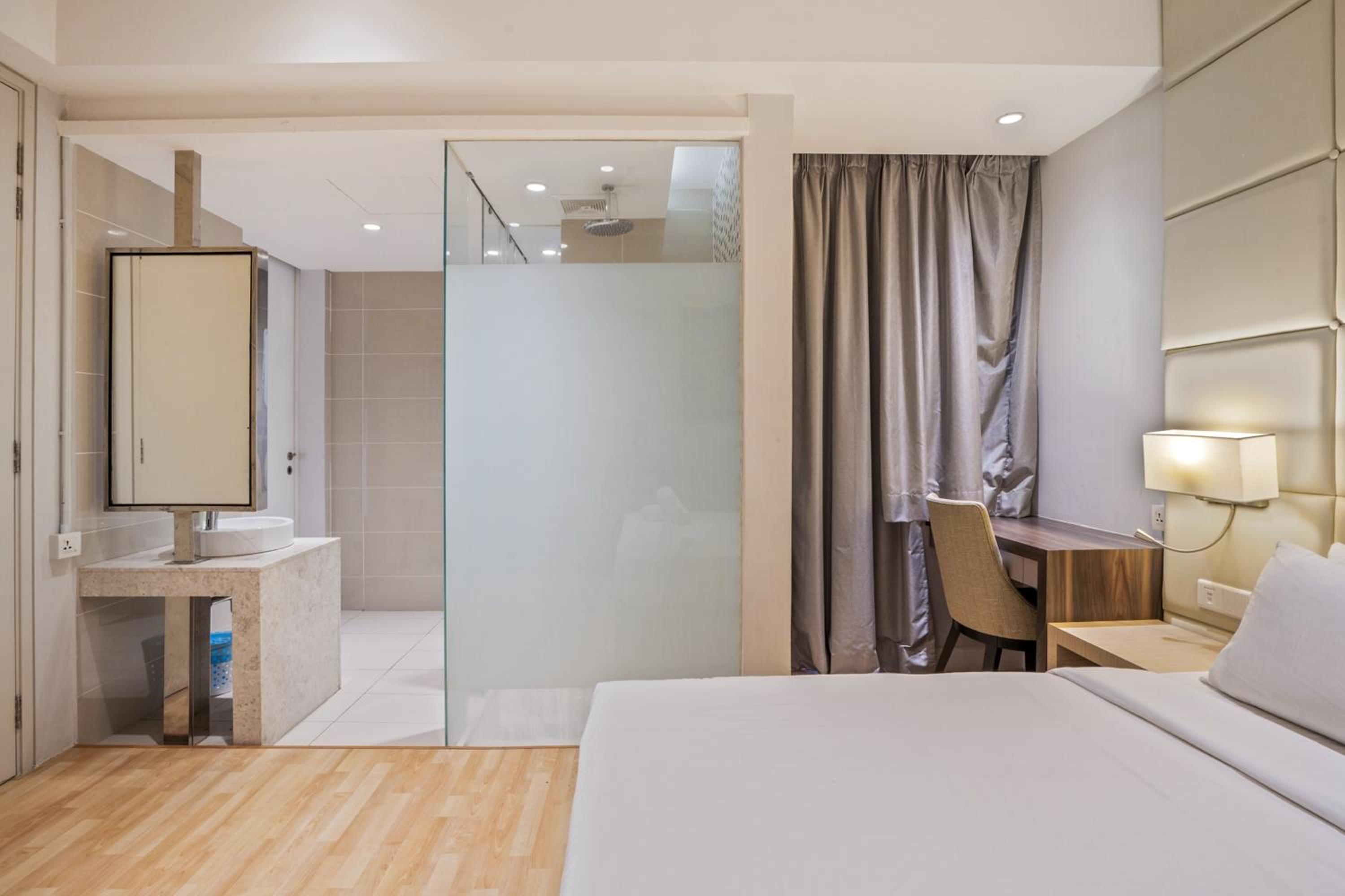 Greystone D' Majestic Place