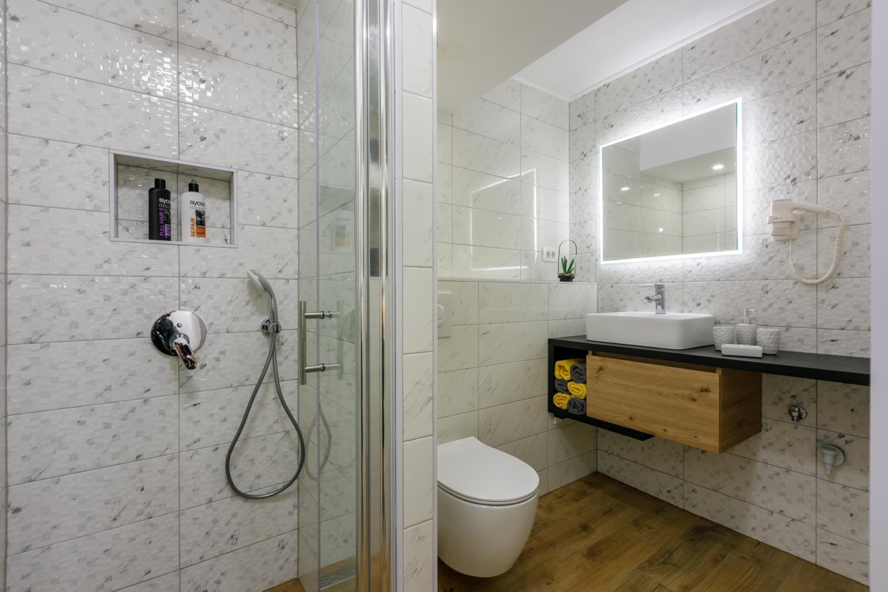 Apartmani Višnja