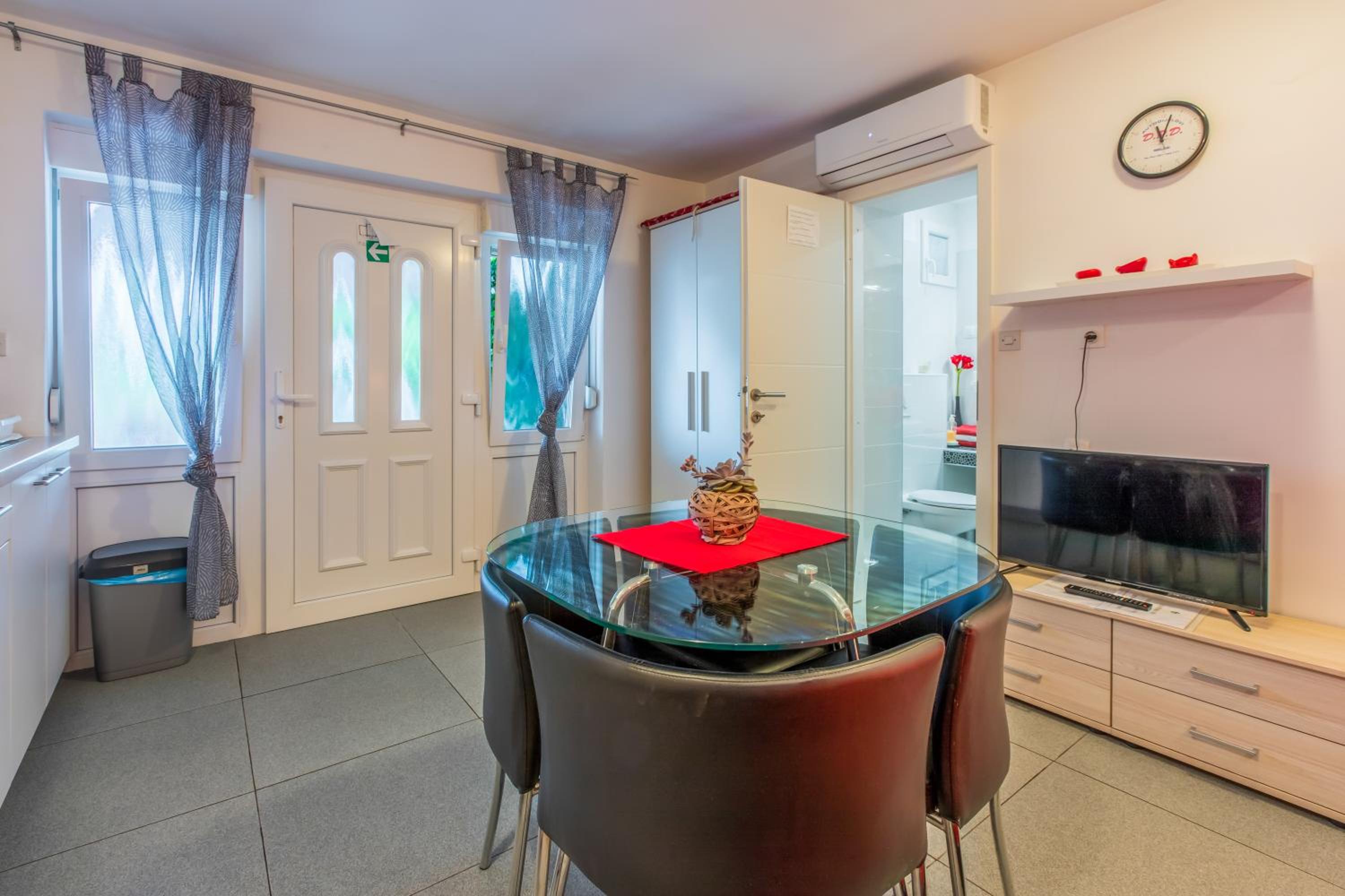 Apartmani Višnja