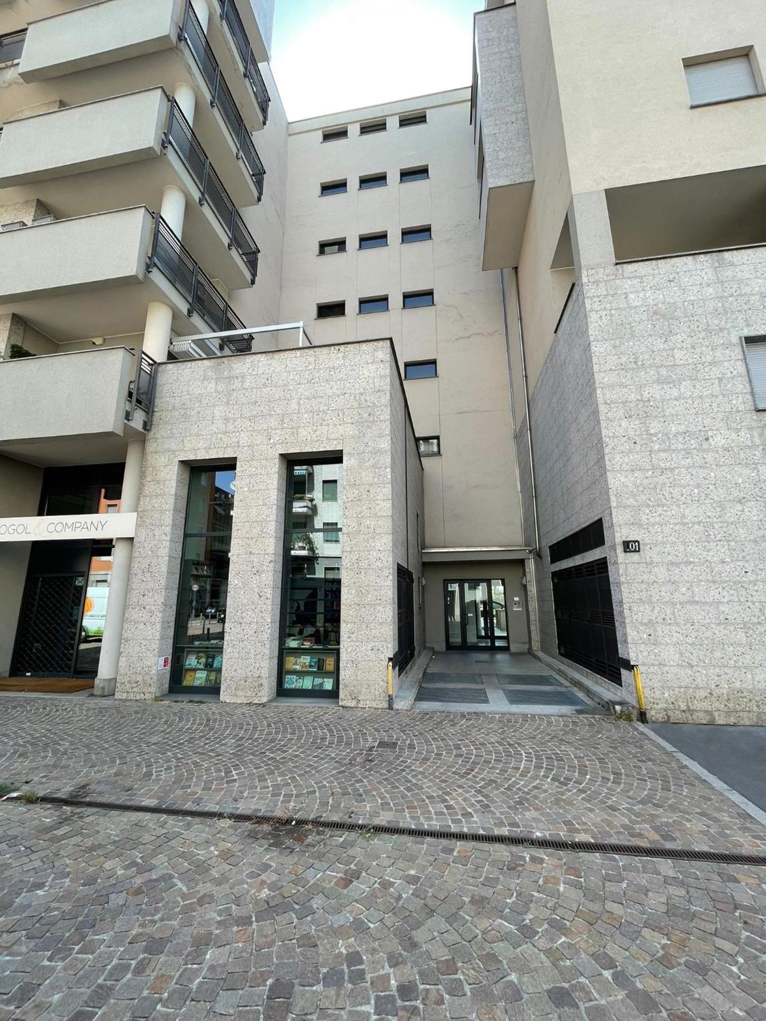 Tortona-Design District, Splendido appartamento con garage privato