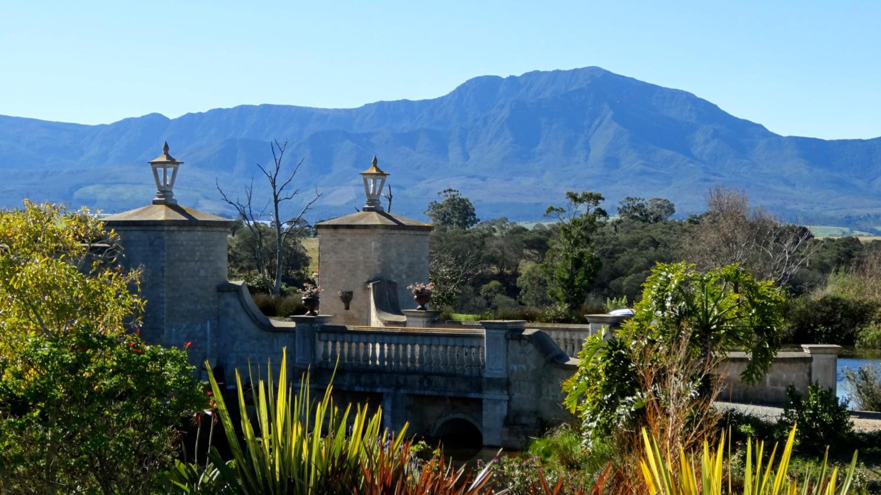 Bygracealone Manor view 3